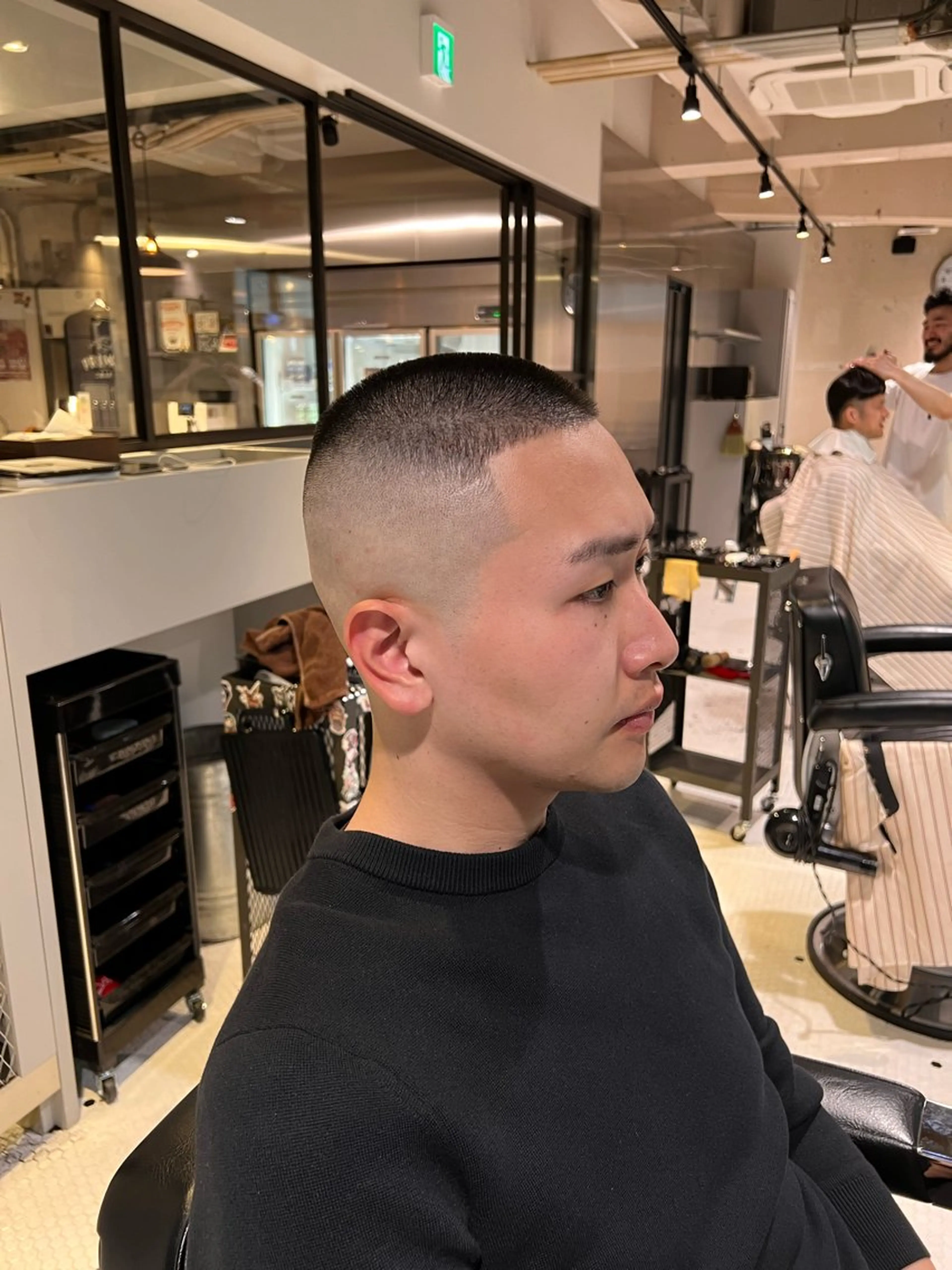 ショート メンズ フェードカット 横浜BARBER 宇田海斗のヘアスタイル
