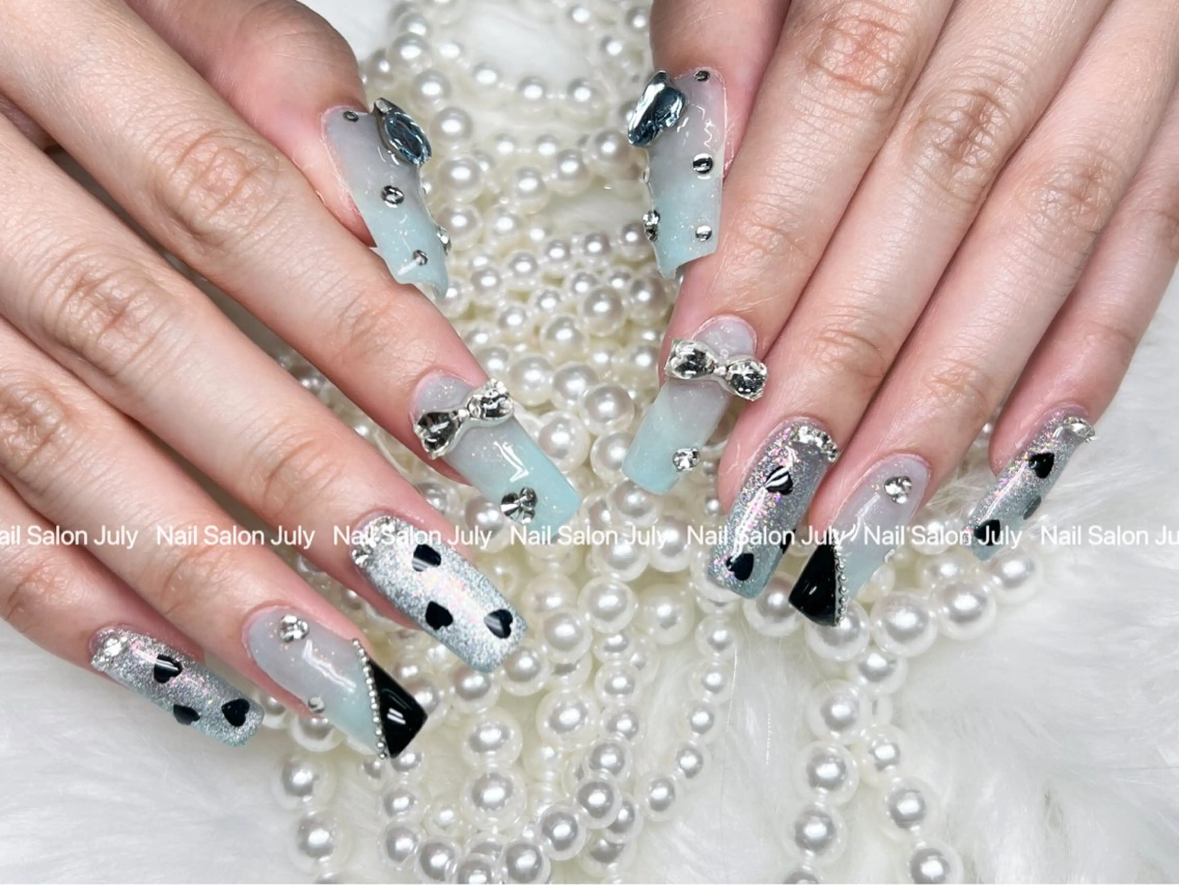 ネイル アートネイル オーロラネイル ジェルネイル ガーリー キラキラネイル July モモのネイルデザイン
