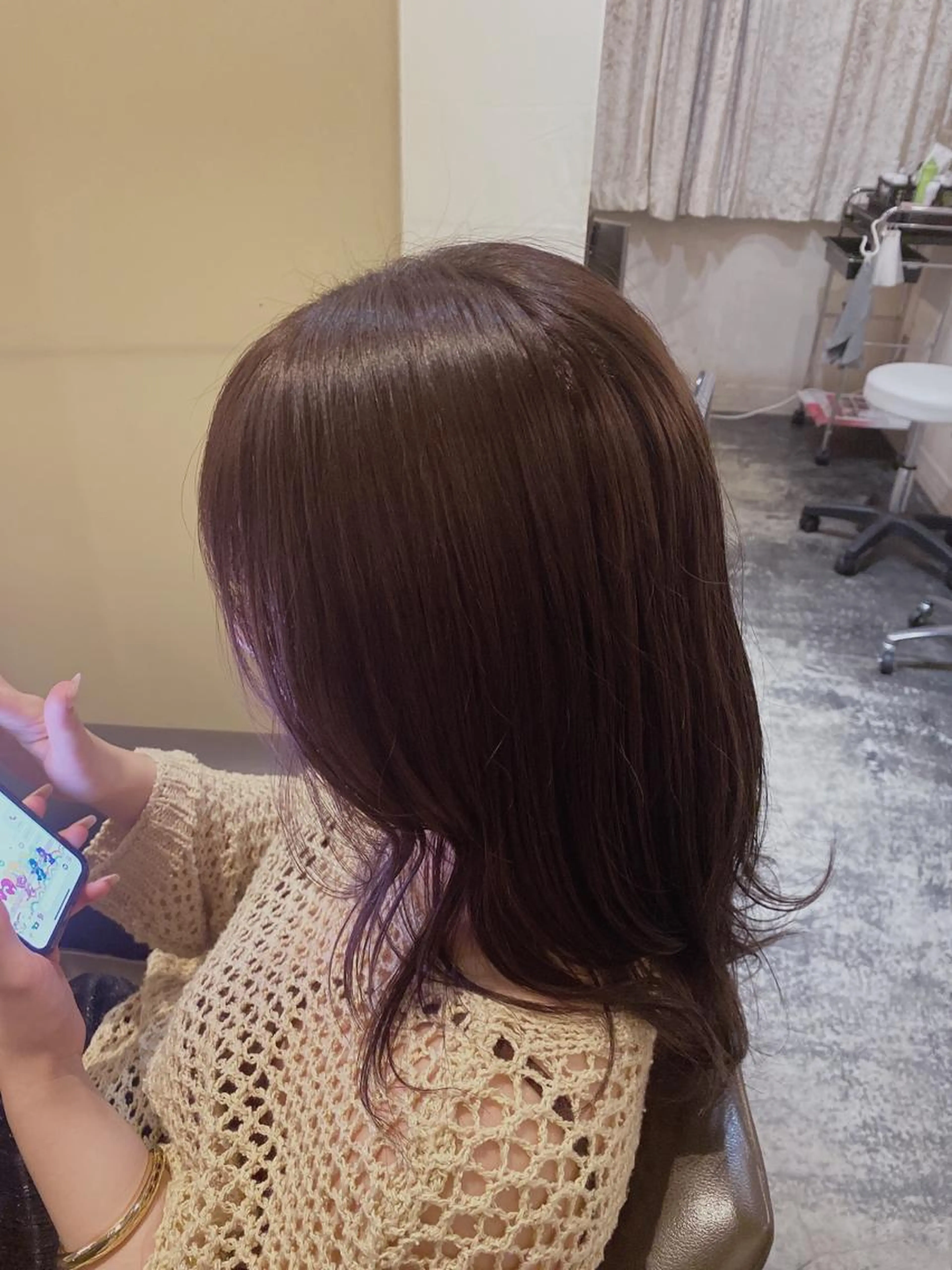 〈メンズ、レディース〉艶カラー＋トリートメントの写真