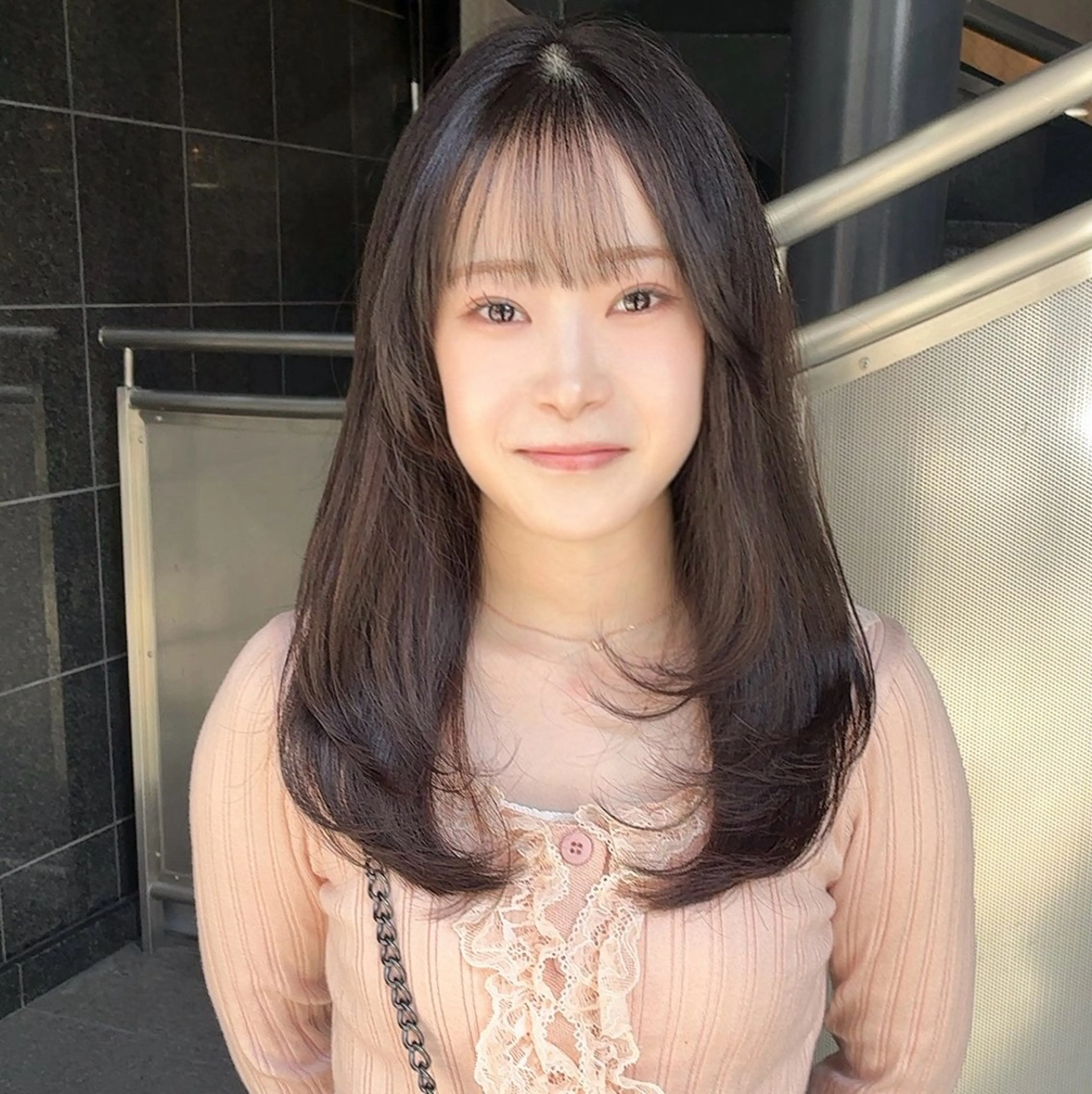 ロング レイヤーカット ロング カット ヘアカラー calna 古賀 菜摘のヘアスタイル