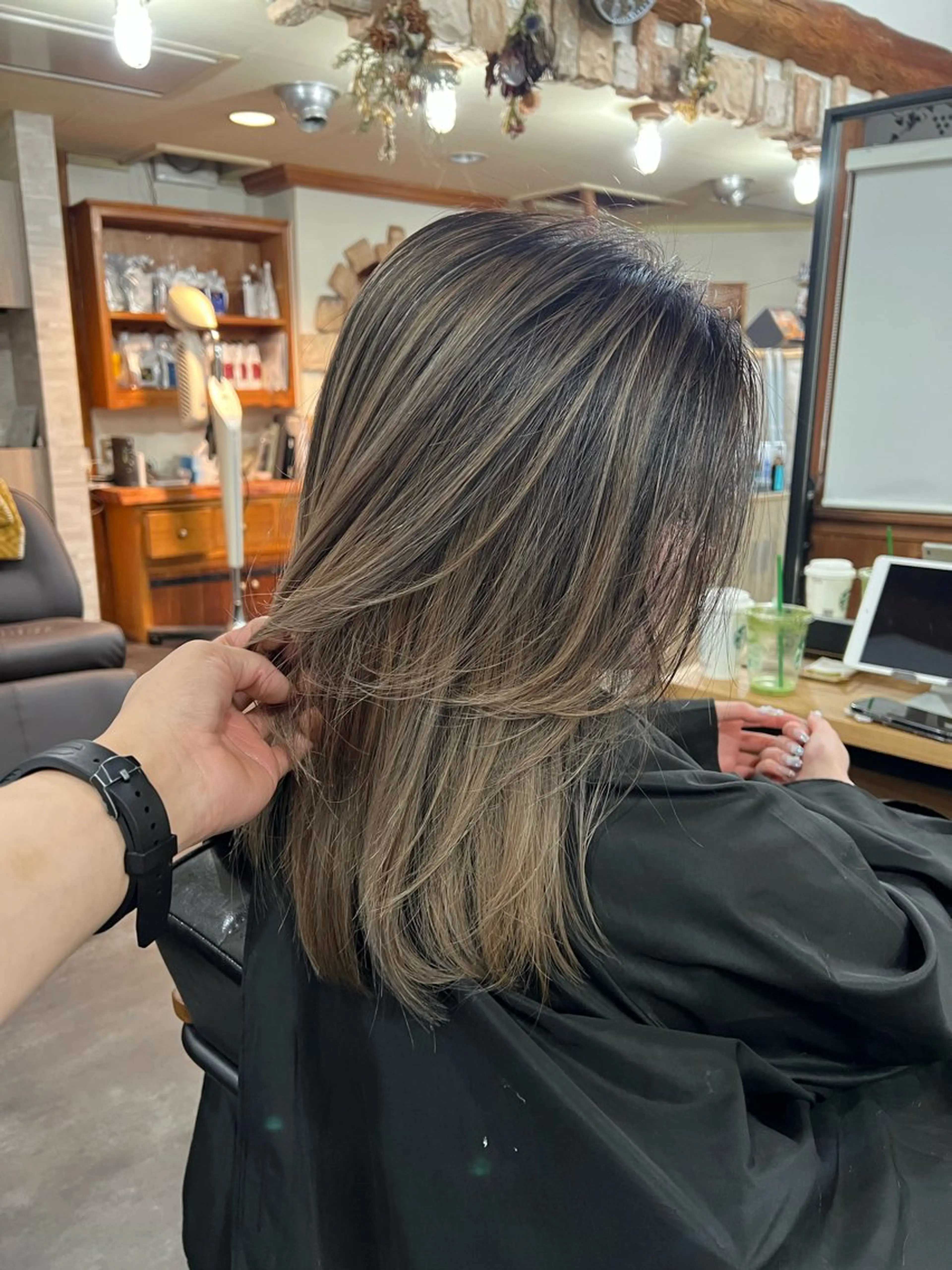 【ご新規様】カット+バレイヤージュの写真