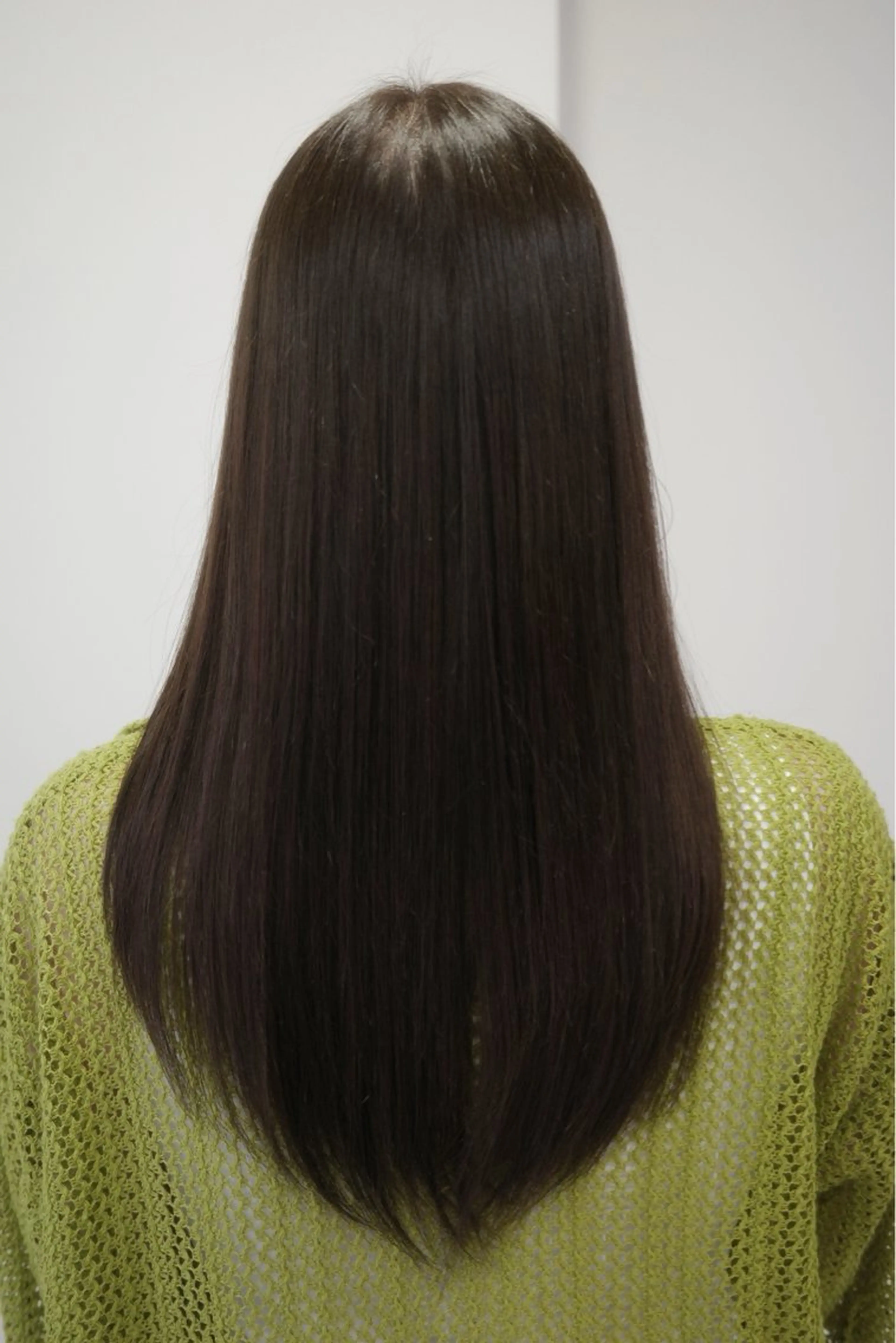 ロング カット 縮毛矯正 透明感カラー🫧 HARUKA🐰のヘアスタイル