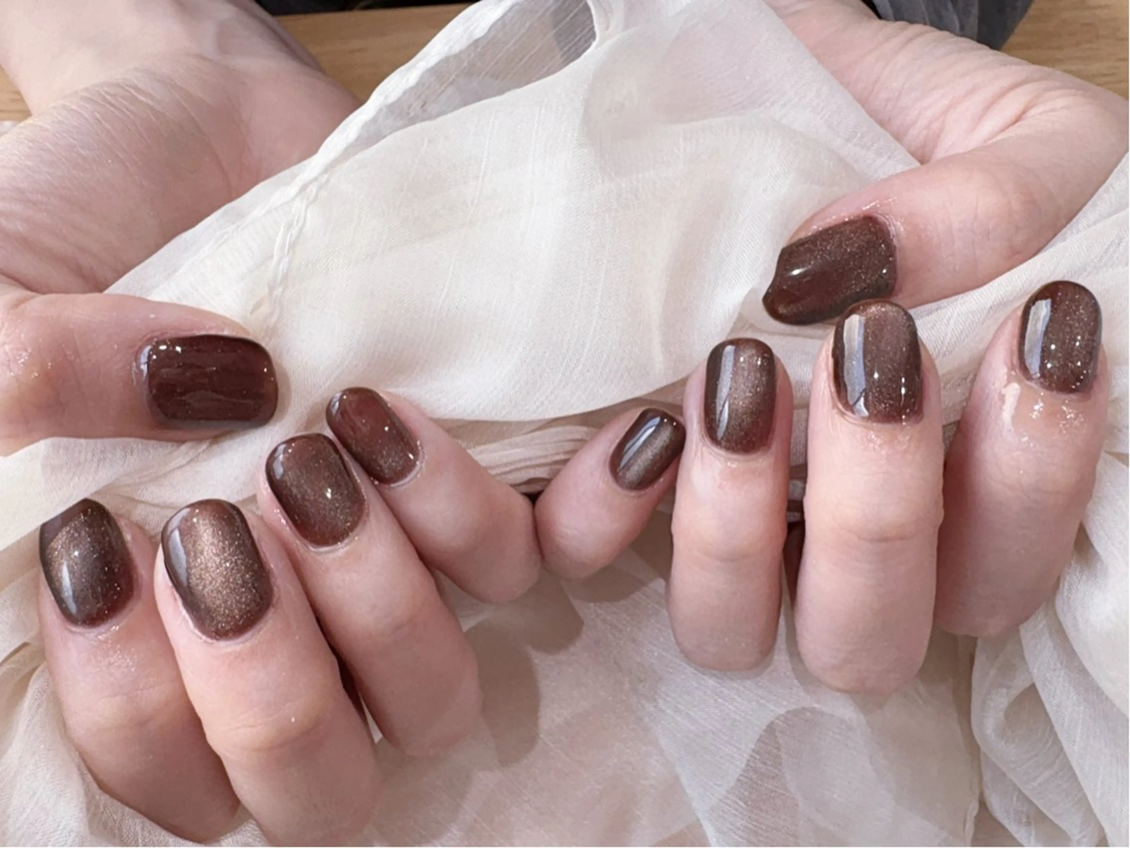 ネイル ブラウン マグネットネイル Nail R🌷 AKARI恵比寿のネイルデザイン