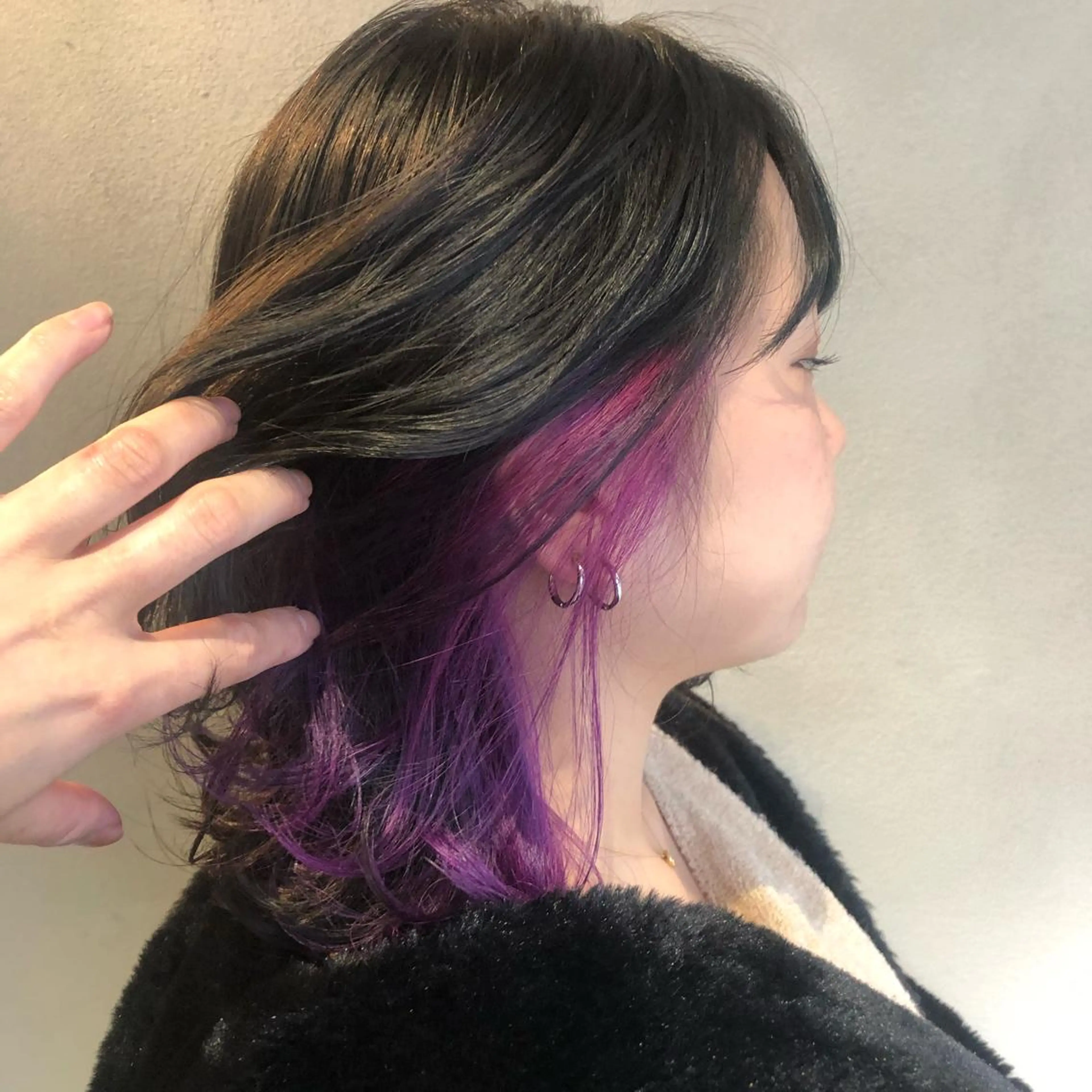 ミディアム カラー ユニコーンカラー 古屋 花織のヘアスタイル
