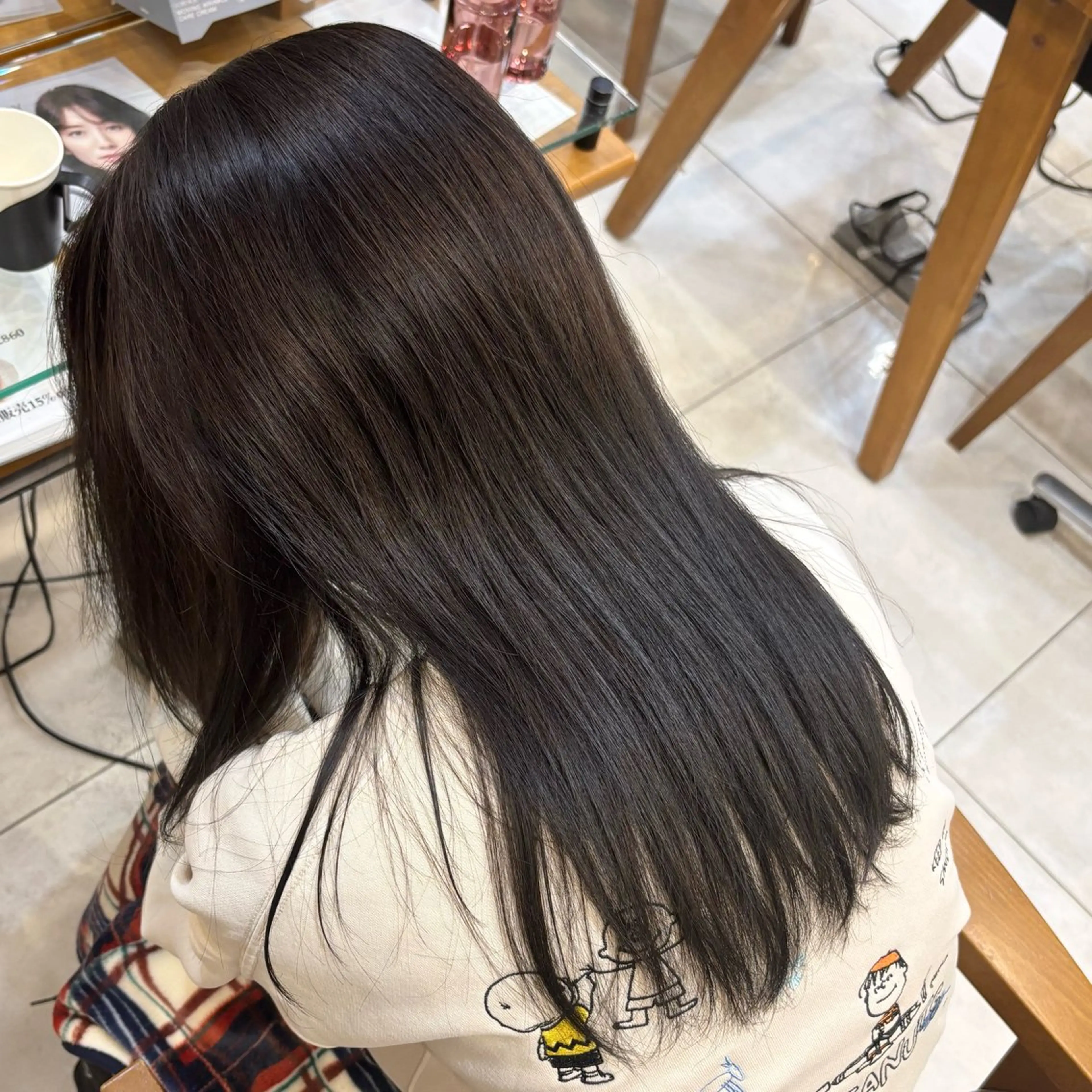 カラー グレージュ 新原 陽那のヘアスタイル