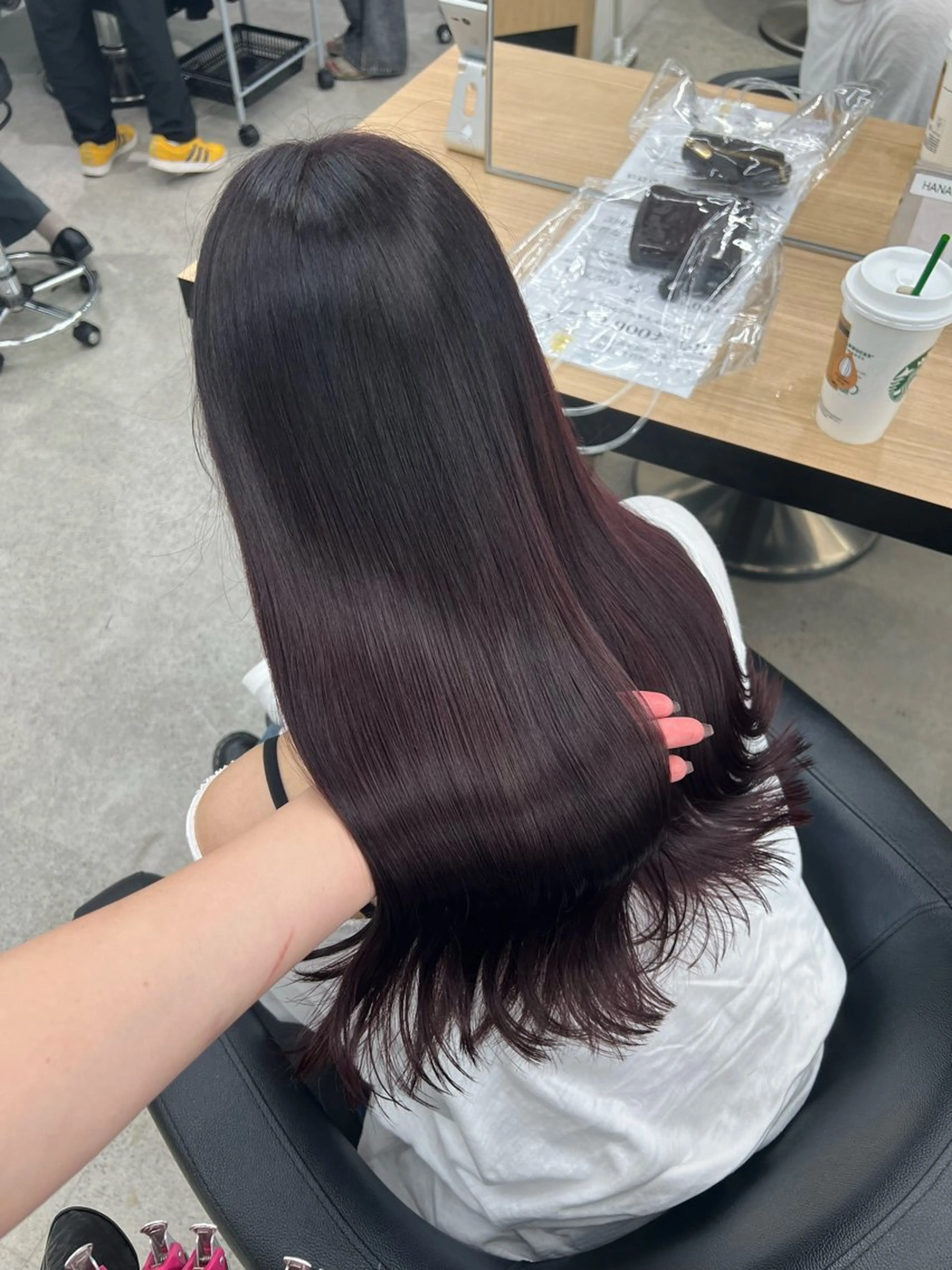 ロング カラー ブリーチ 髪質改善 トリートメント ヘアカラー 💗愛され暖色💗 ピンク/レッド💗のヘアスタイル