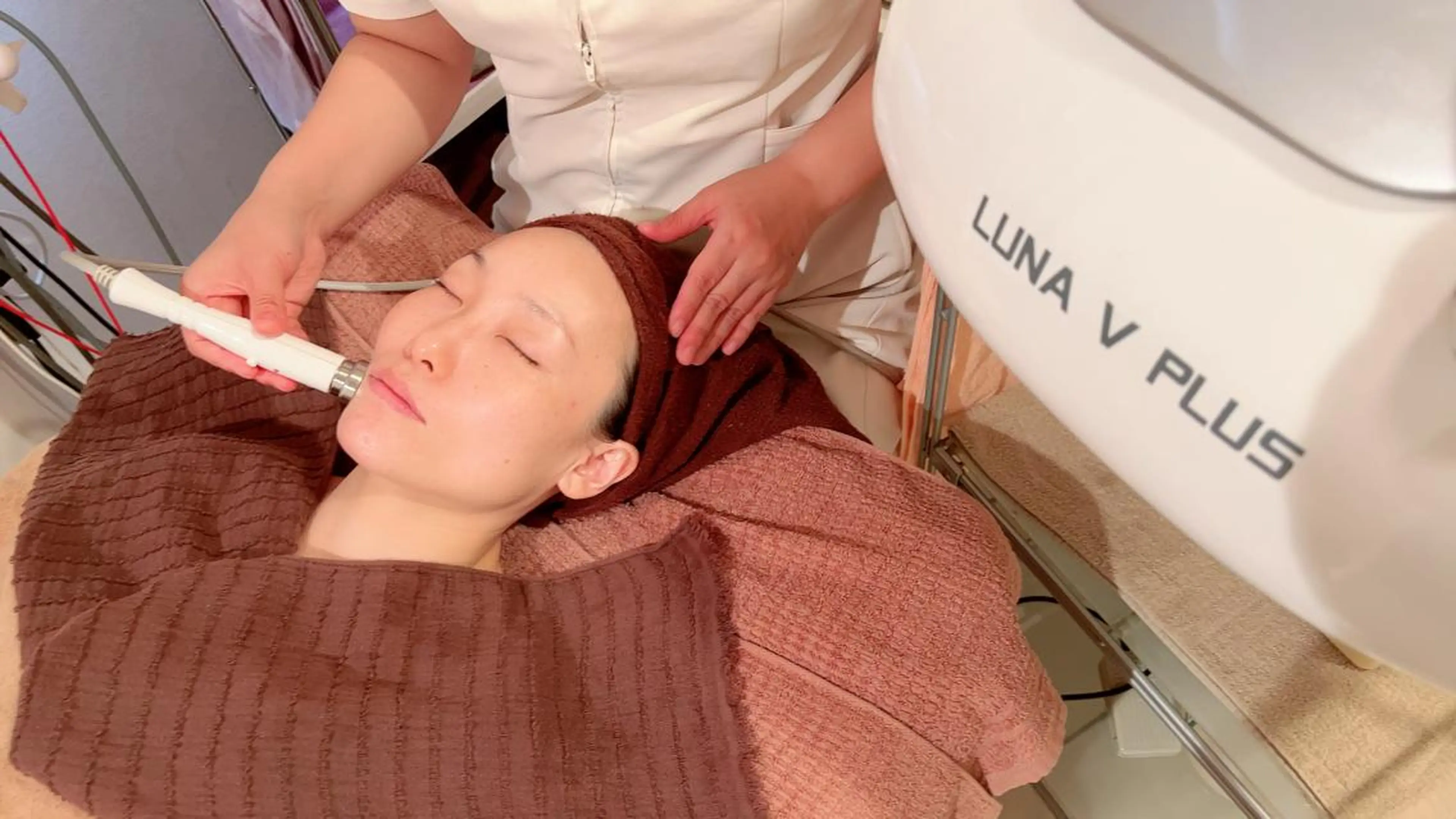 スリムフェイシャルルナVコースの写真
