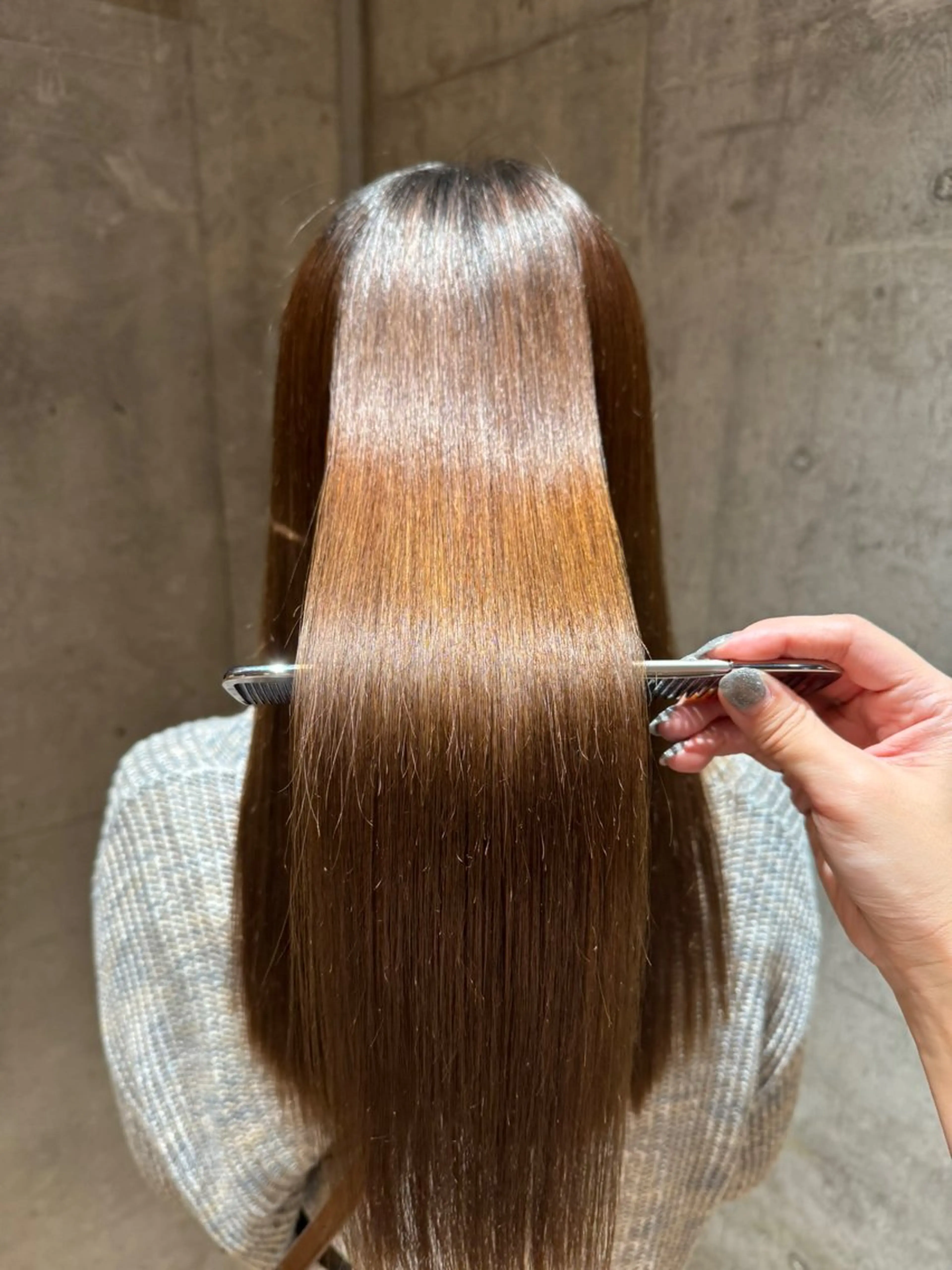 ロング 🪞きら艶ロング カラー🩶 azuのヘアスタイル