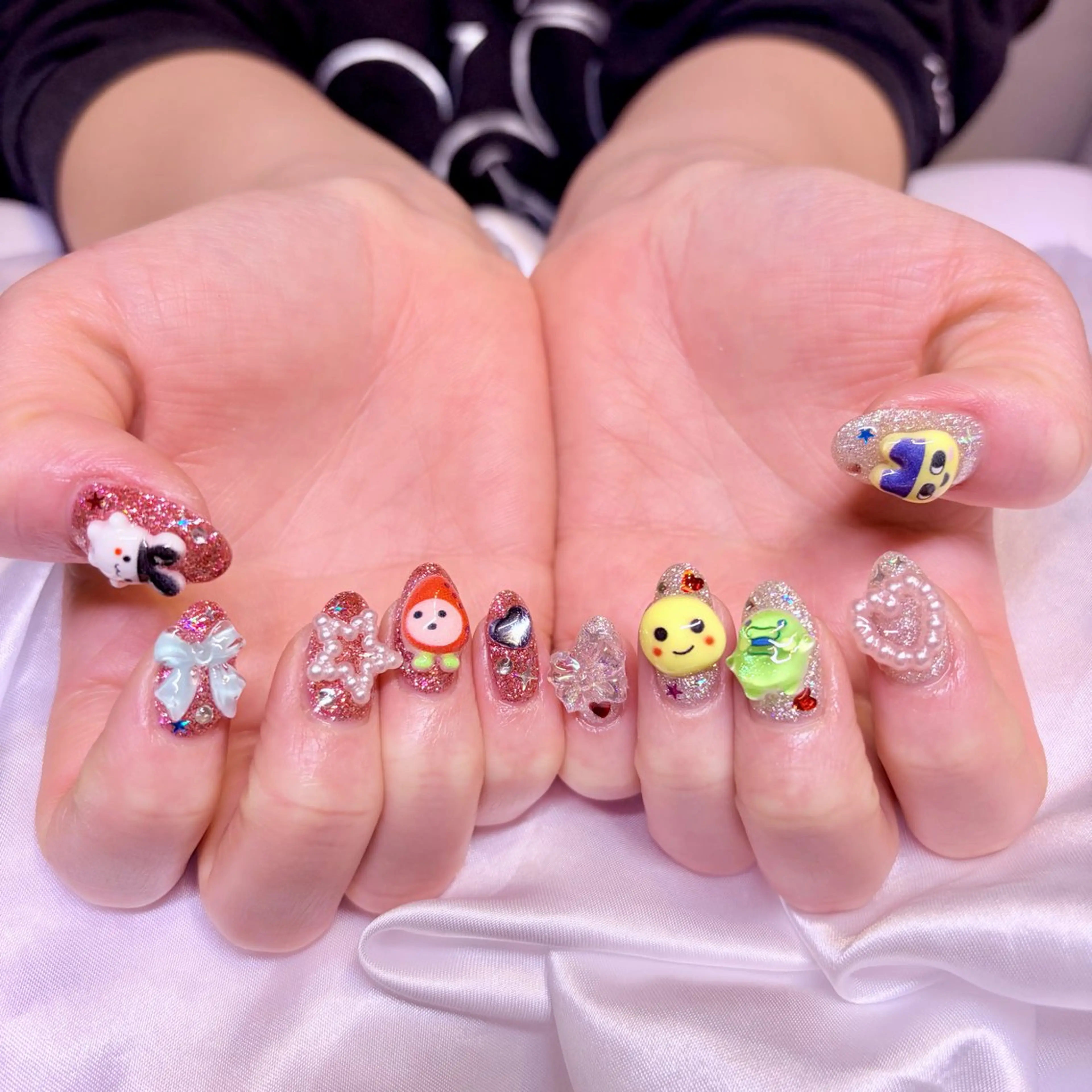 ネイル 持ち込み ハンドネイル nail salon e'mu💐のネイルデザイン