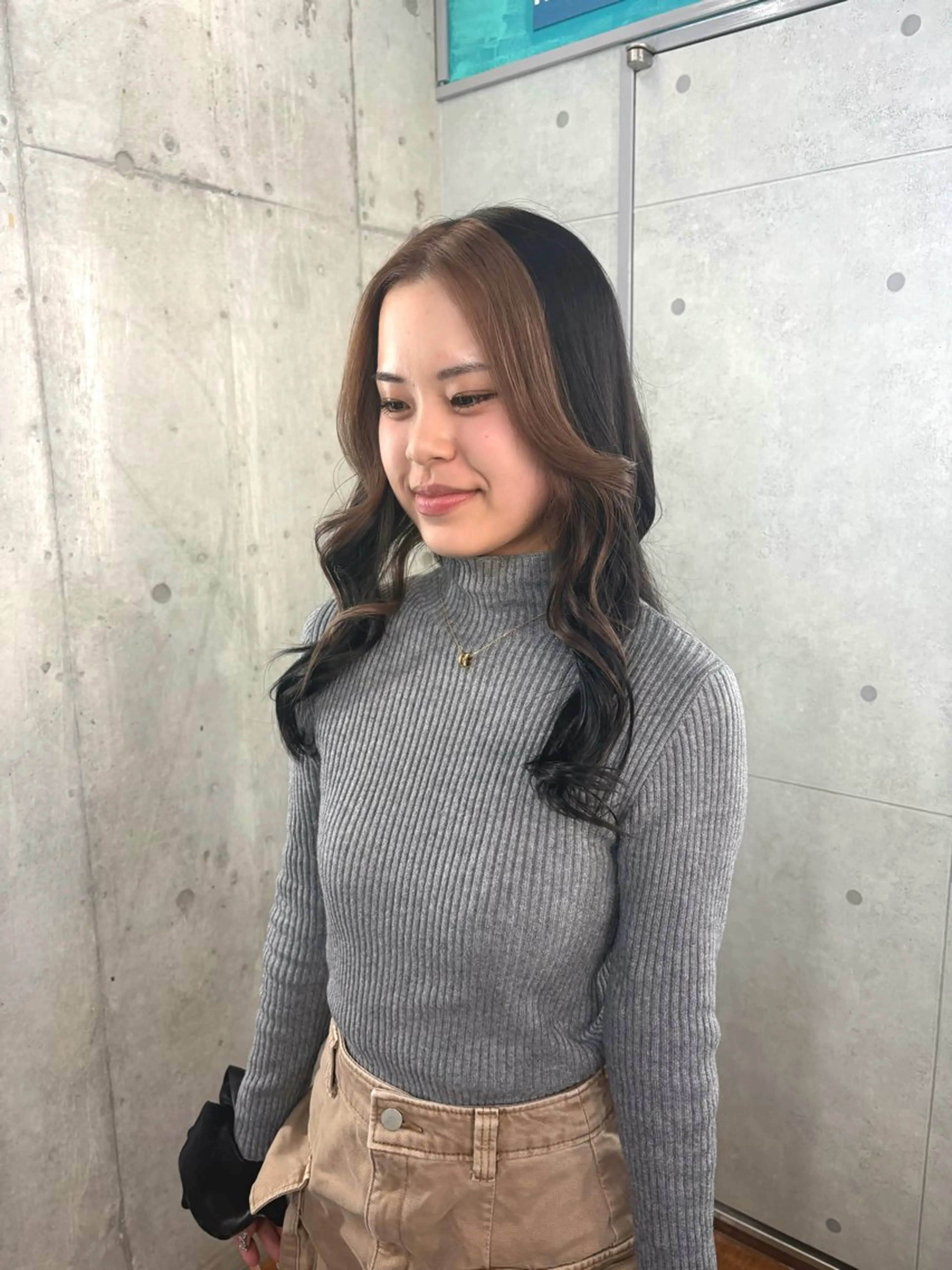 ロング カラー ドアベルヘアリビング所属・加藤志保 🎗️🫧モデル募集のヘアスタイル