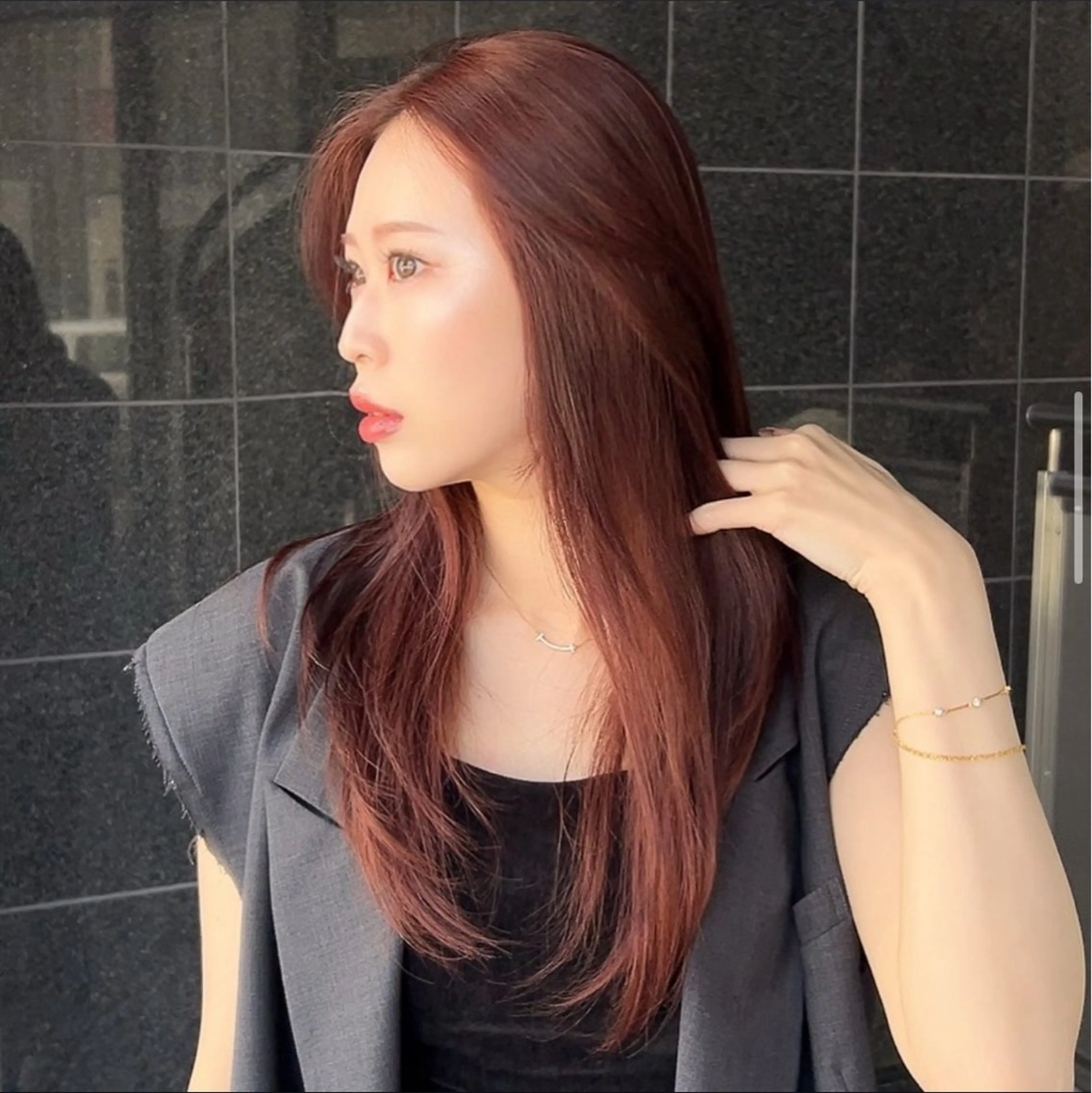 ロング calna 古賀 菜摘のヘアスタイル