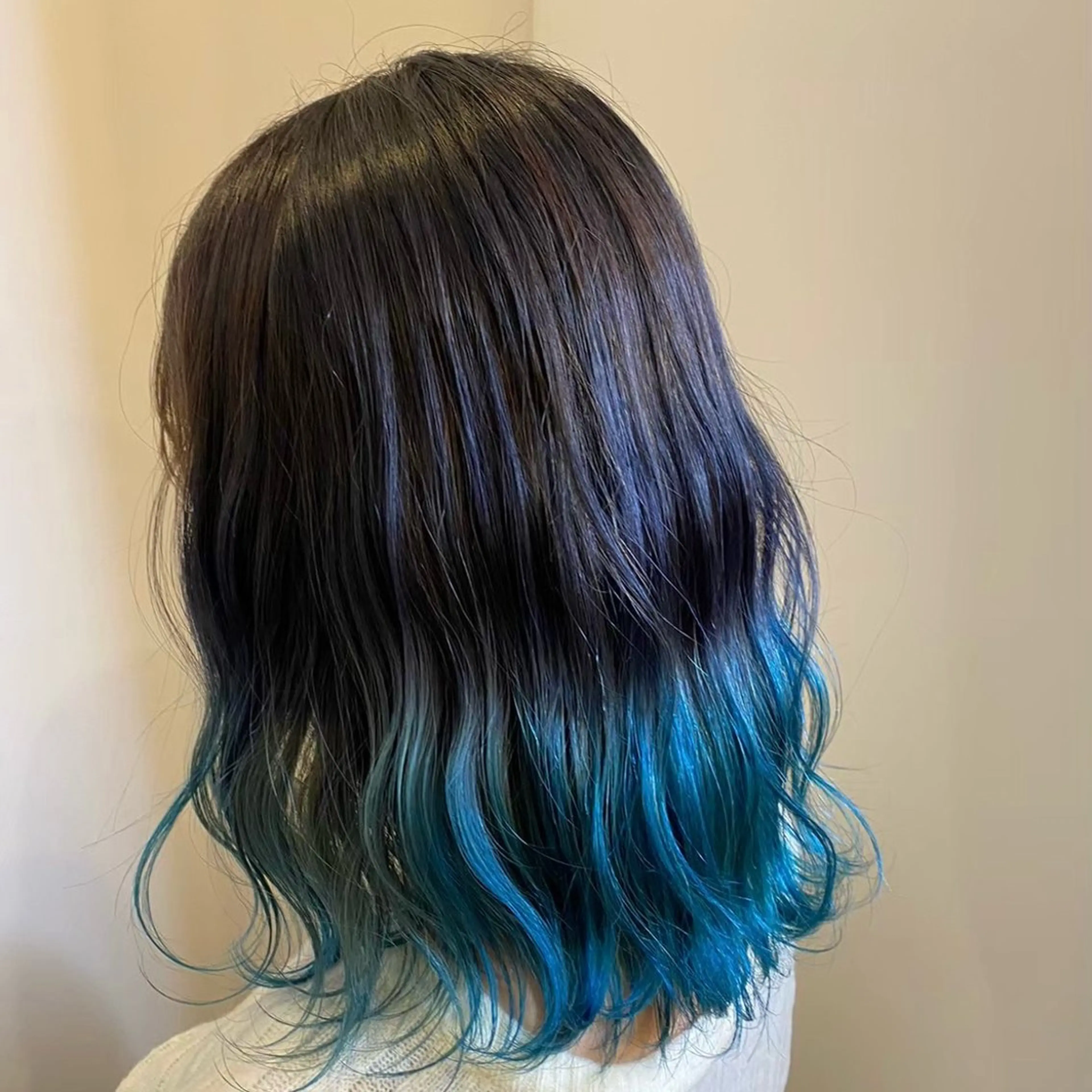 ミディアム カラー レイヤー/ショート /Yutaのヘアスタイル