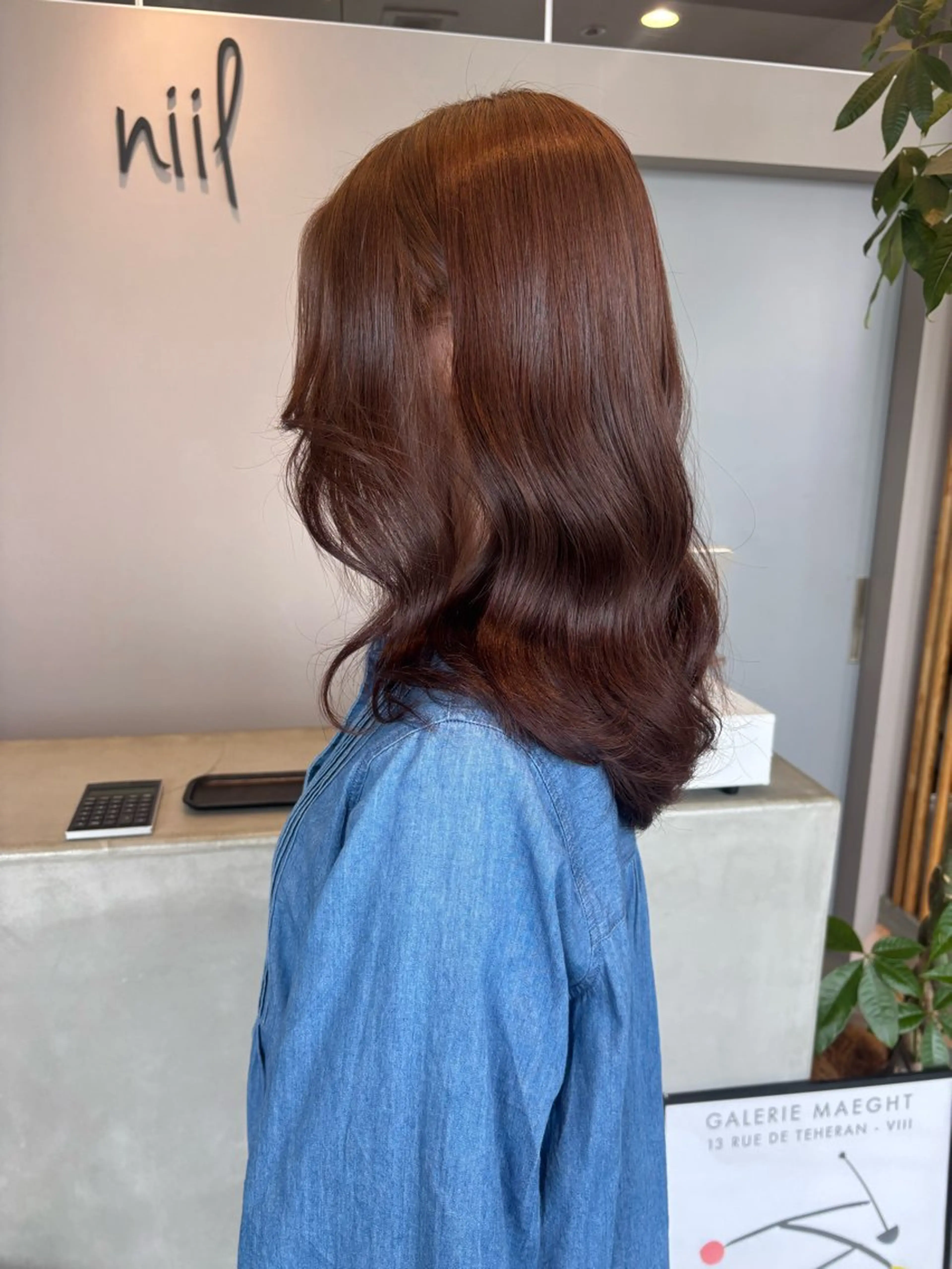セミロング チョコレートブラウン ヘアカラー トリートメント miyu /niilのヘアスタイル