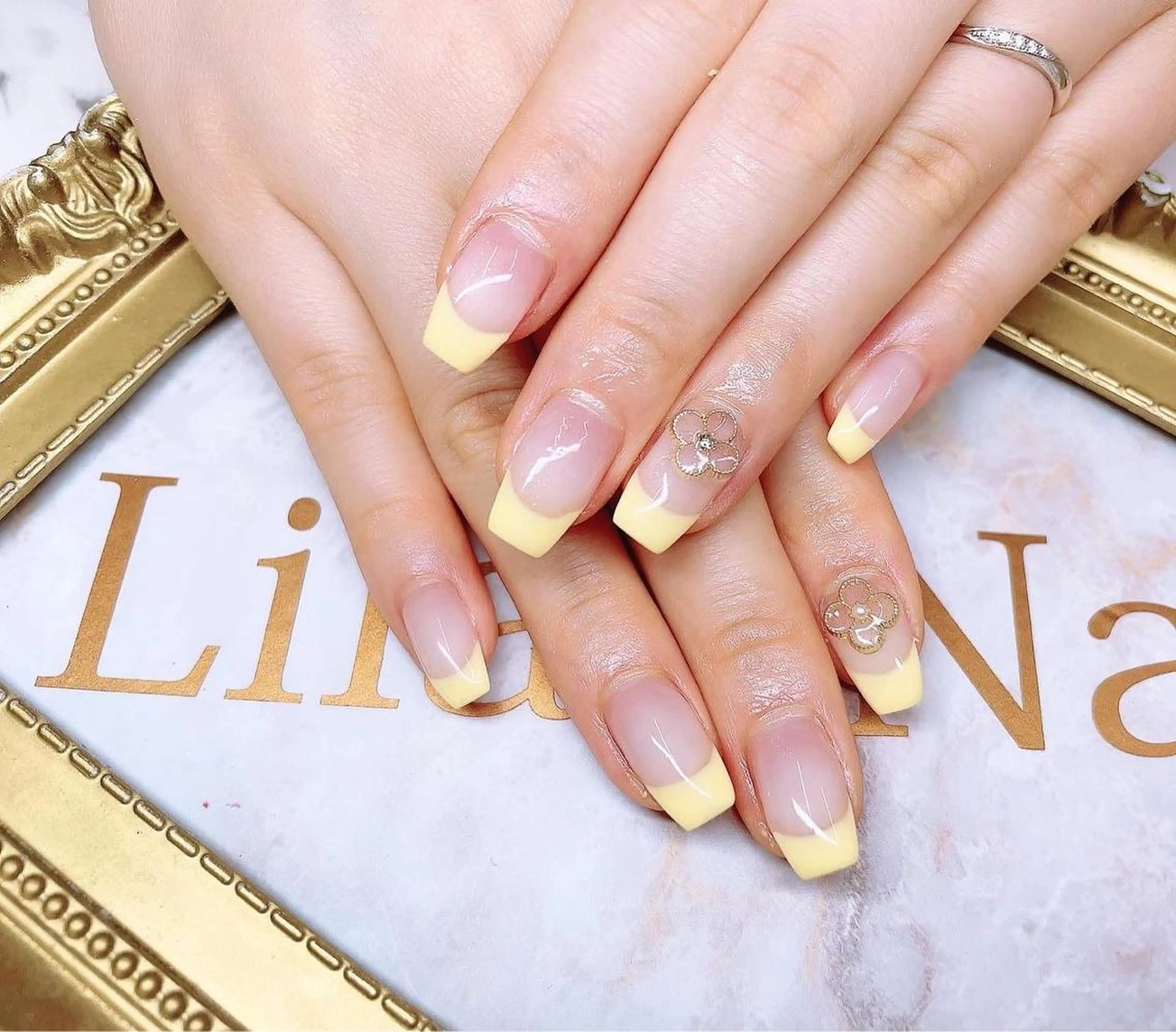 ネイル チークネイル フレンチネイル ジェルネイル ハードジェル ハート Lilas Nailのネイルデザイン