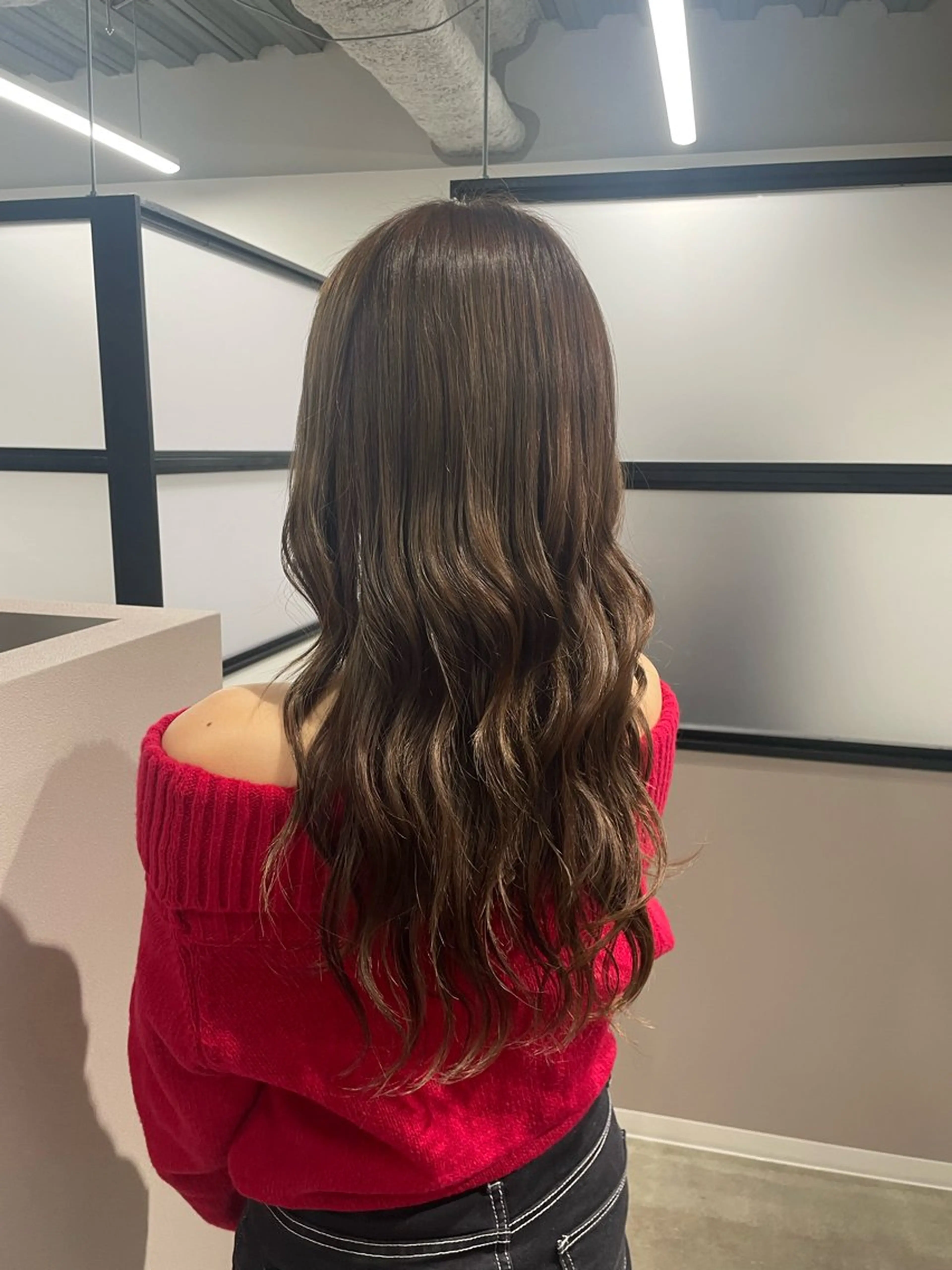 ロング カラー 菅野 萌愛のヘアスタイル