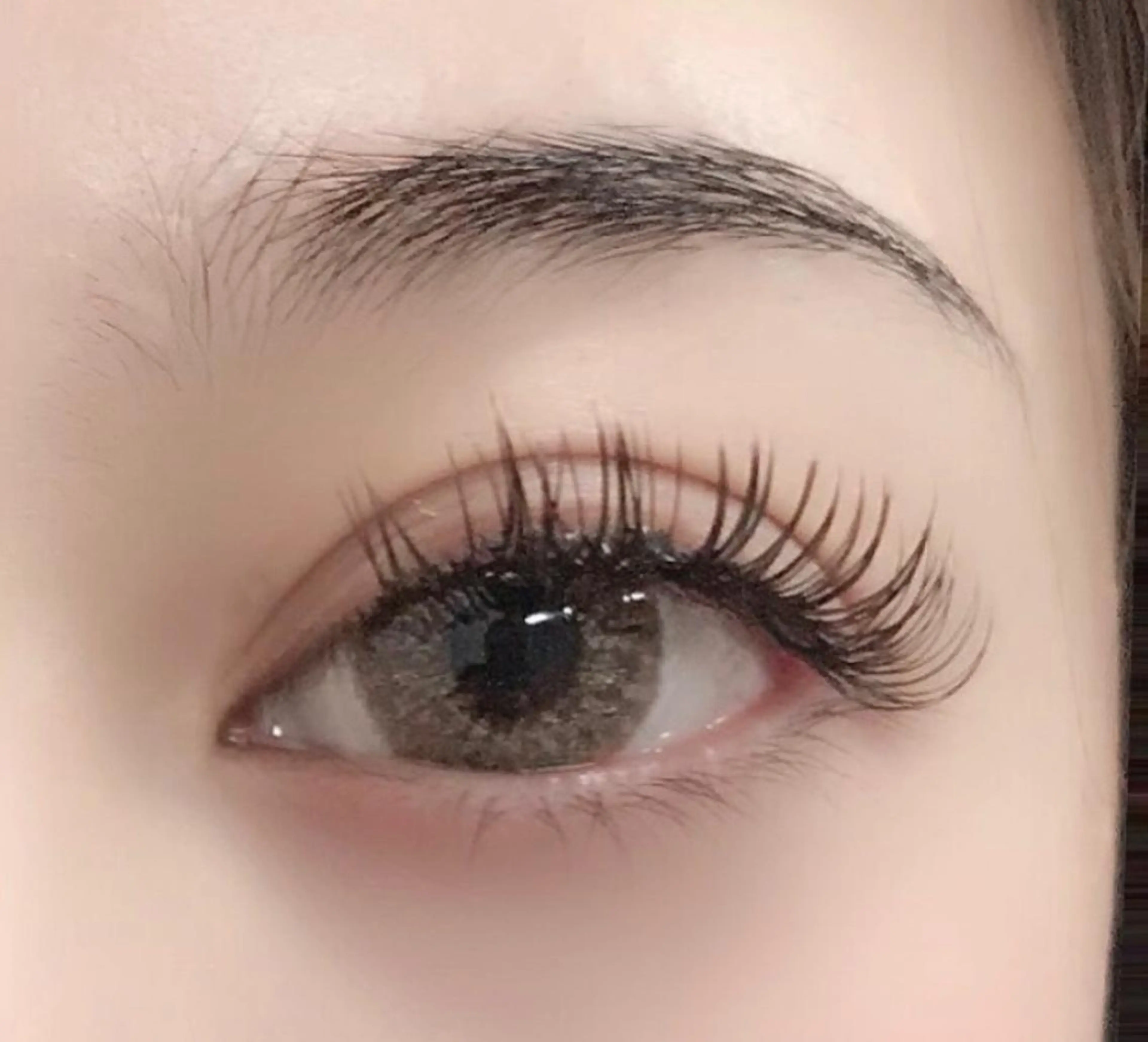 マツエク・マツパ バインドロック カラーマツエク ELLA 菊地のマツエク・マツパデザイン