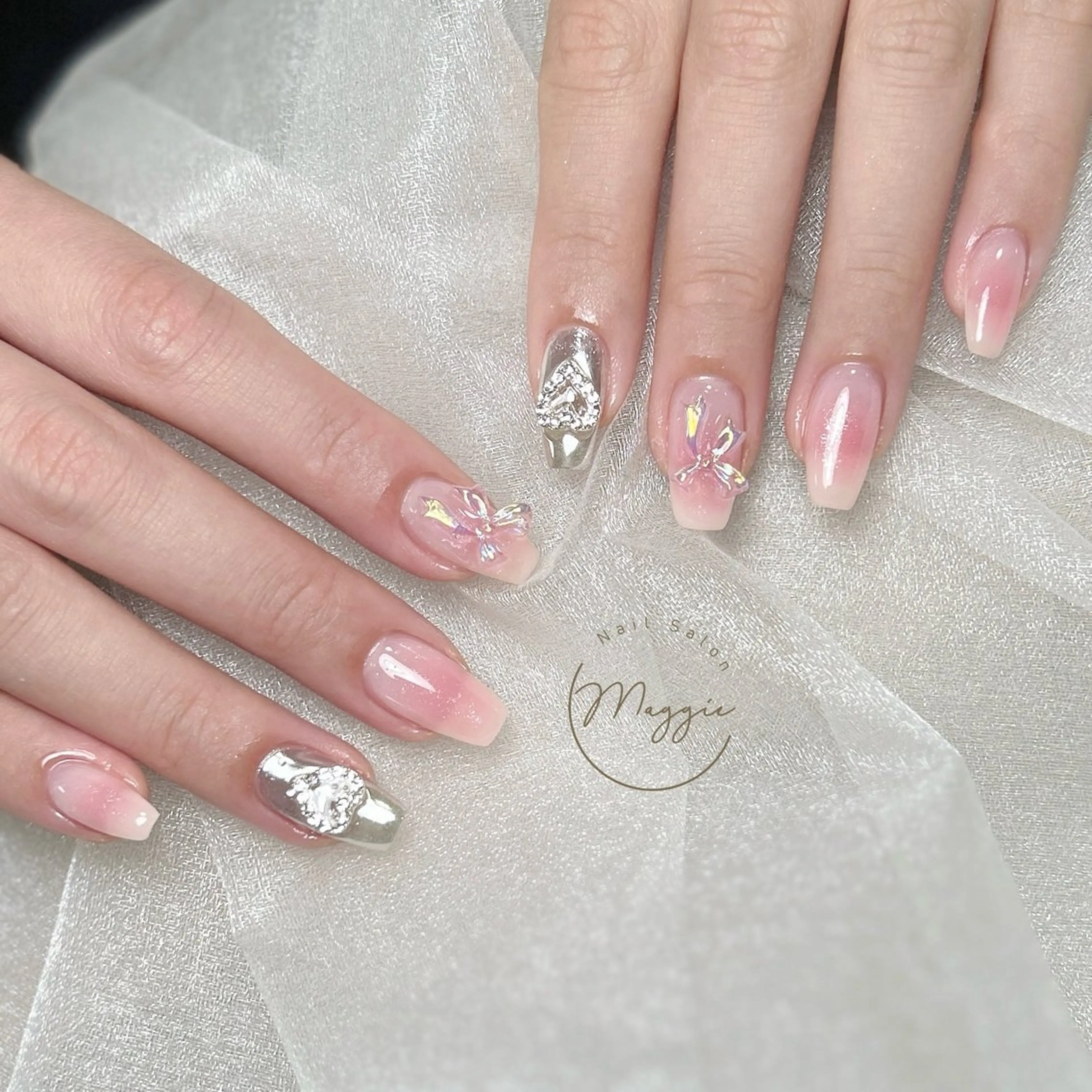 ネイル Maggie Nail🦩のネイルデザイン