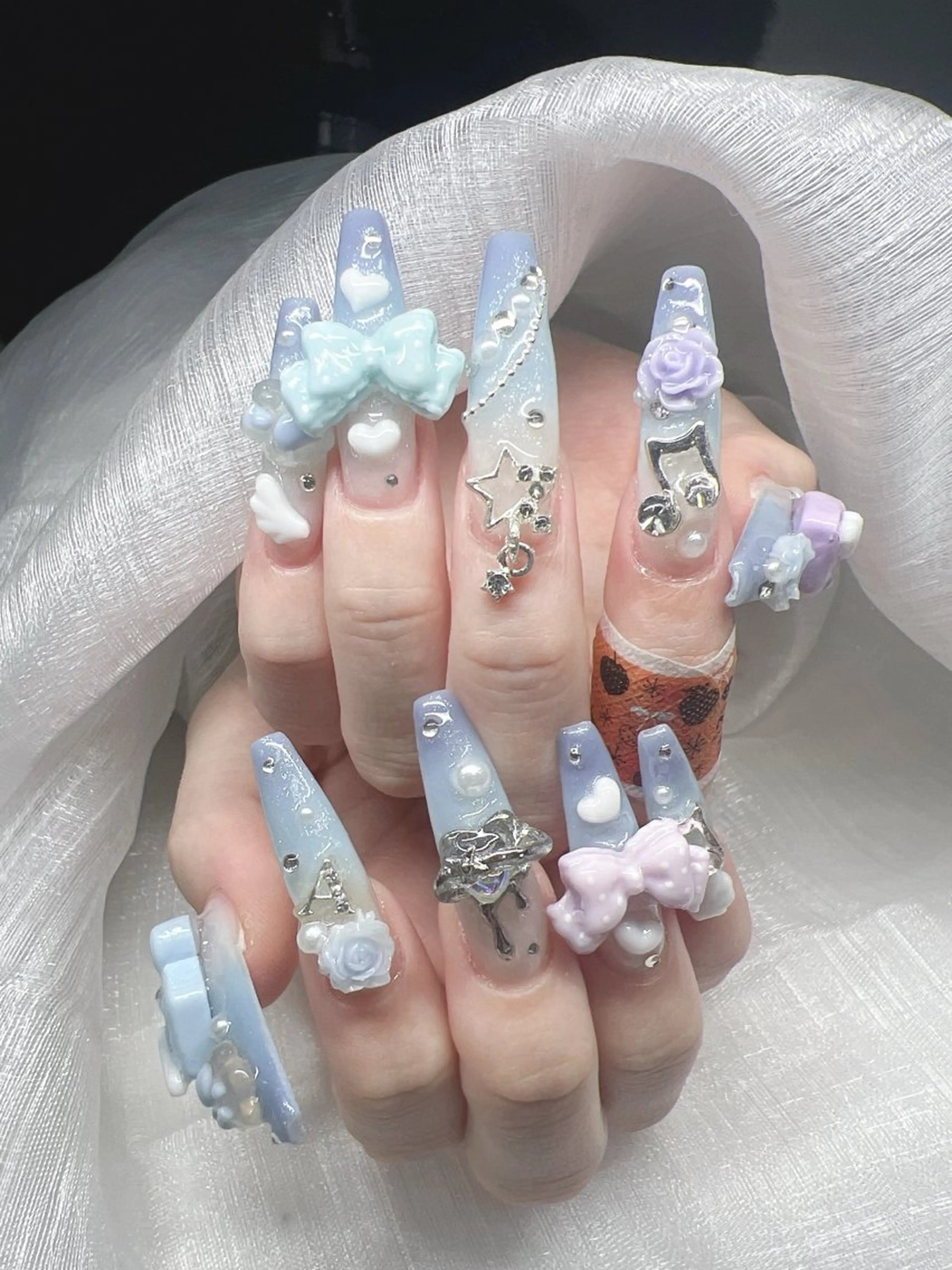 ネイル ハンドネイル Lee Nails チップ長さだし専門店のネイルデザイン