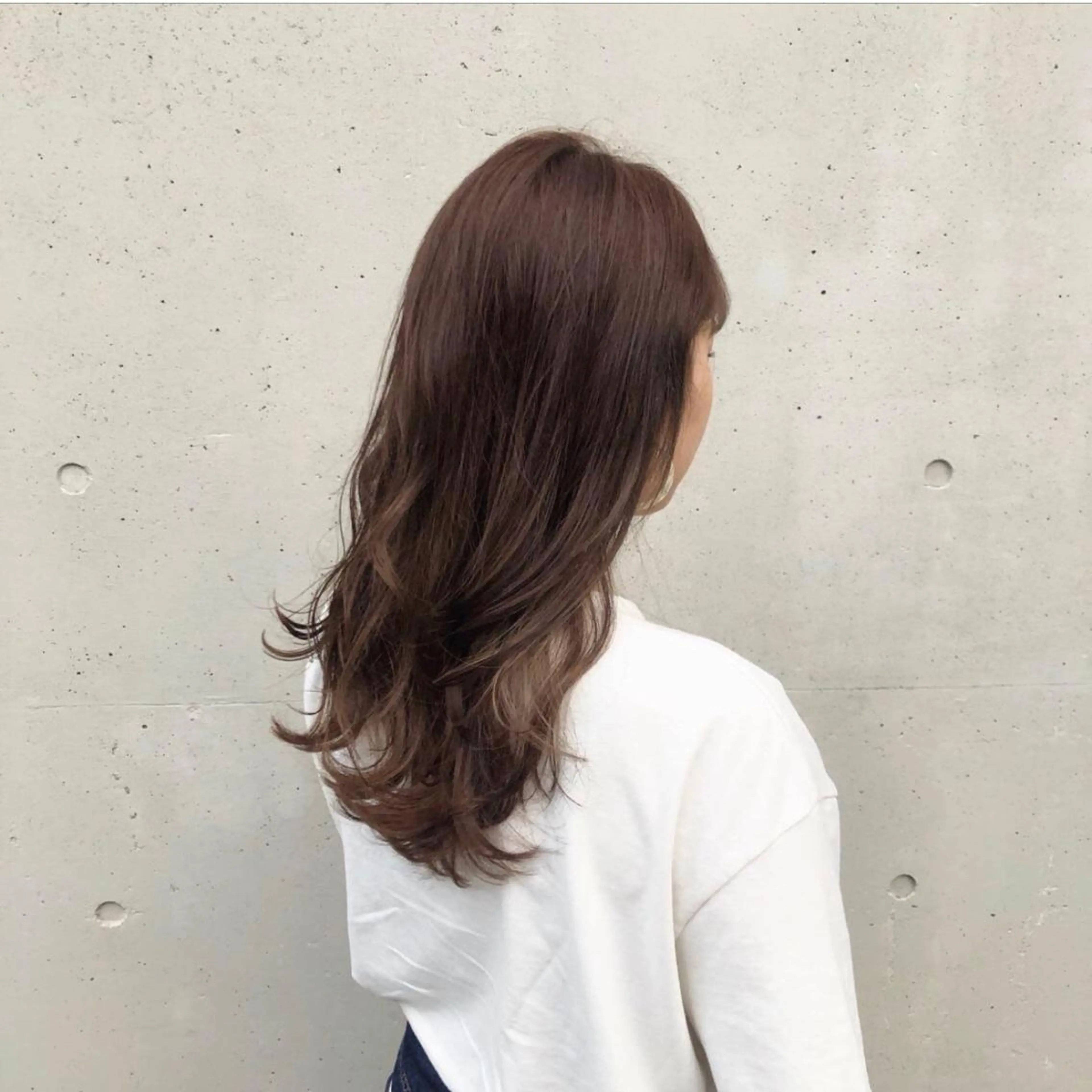 ロング カラー ヘアアレンジ ベージュカラー インナーカラー カット ヘアカラー トリートメント 酸性縮毛矯正🧴韓国 レイヤー/髪質改善のヘアスタイル