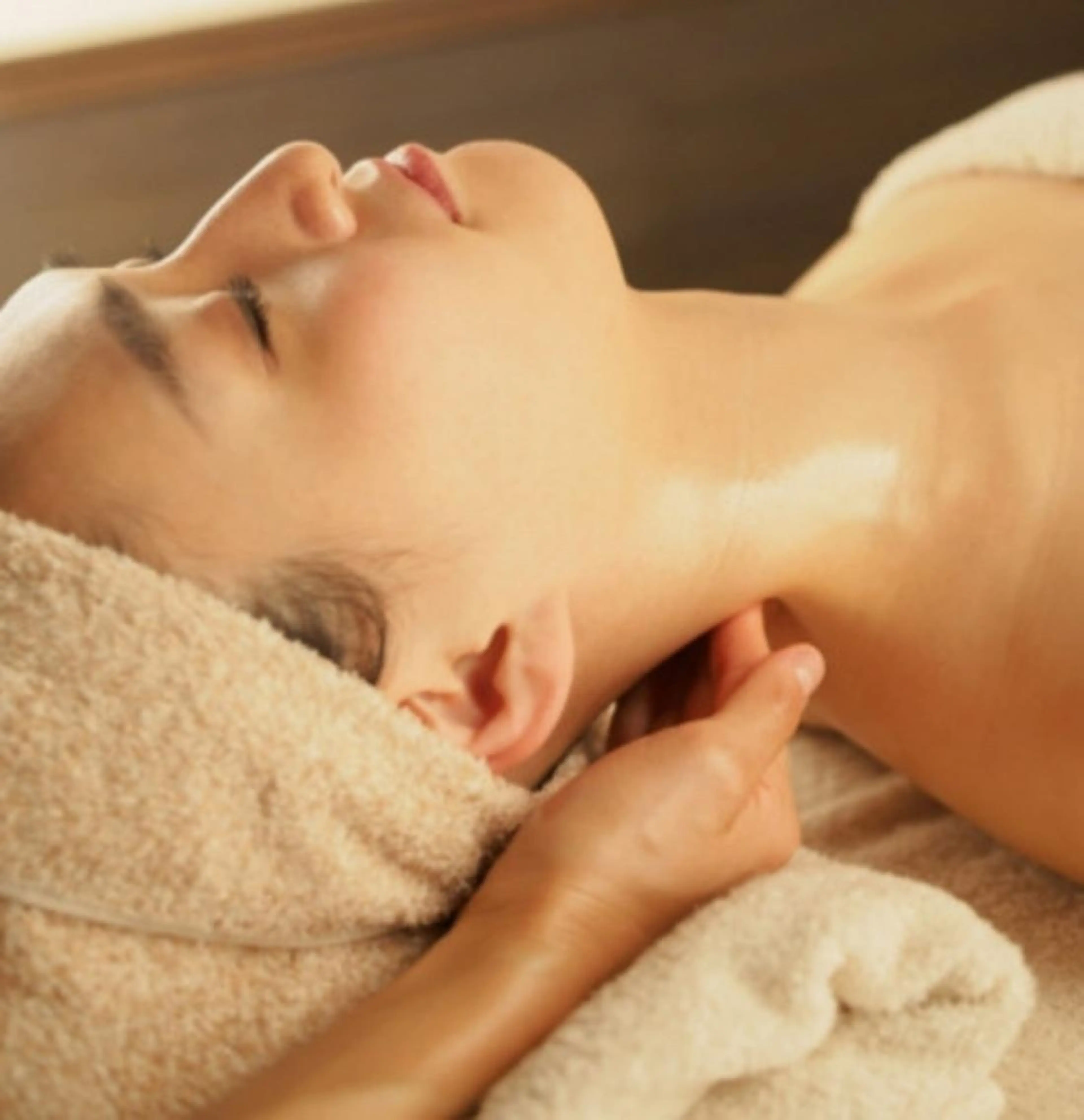 リラク 脳疲労を癒して体を 整えるアロマサロンのエステ・リラクイメージ