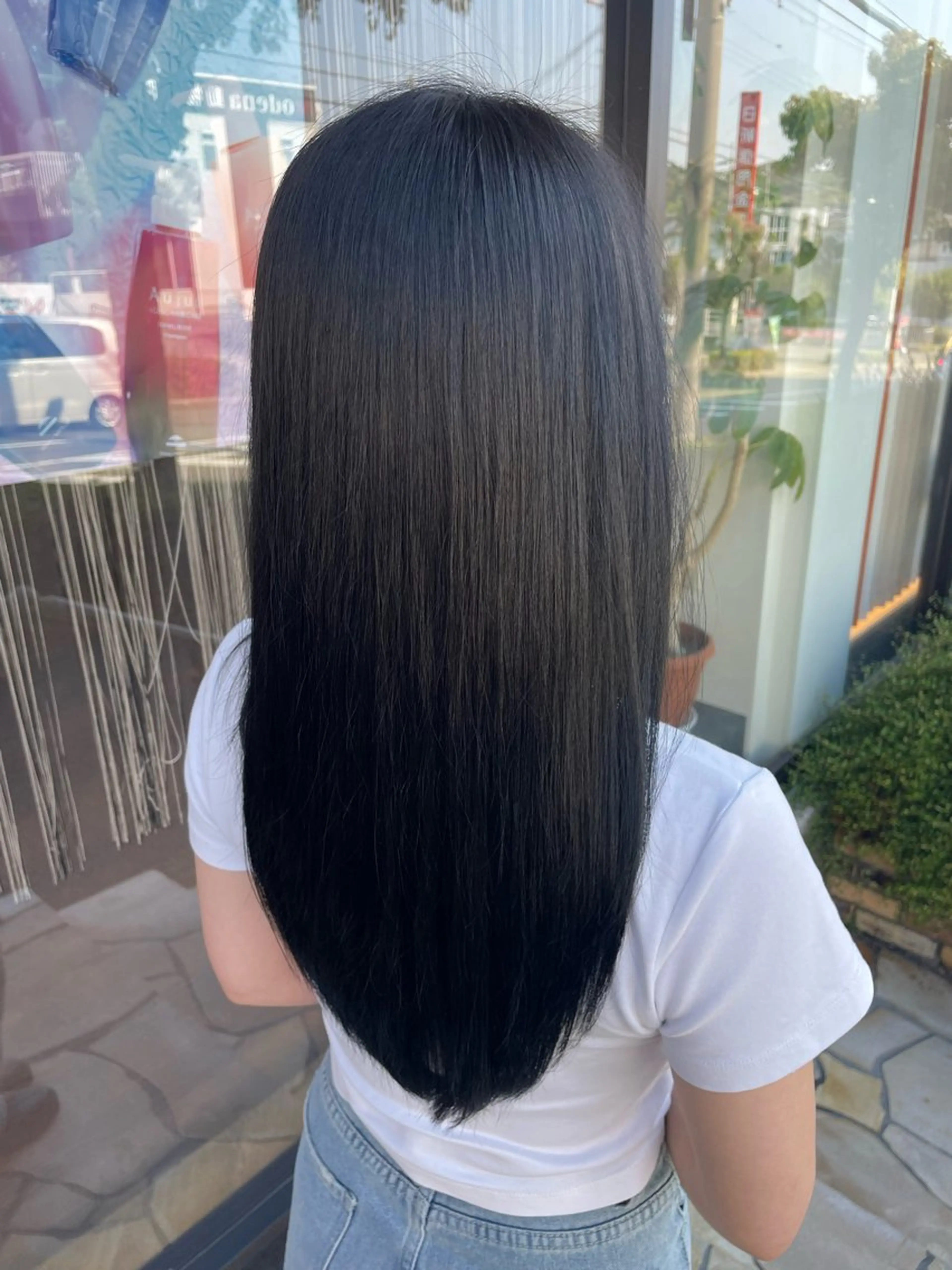 ロング カラー 柴田 穂乃香のヘアスタイル