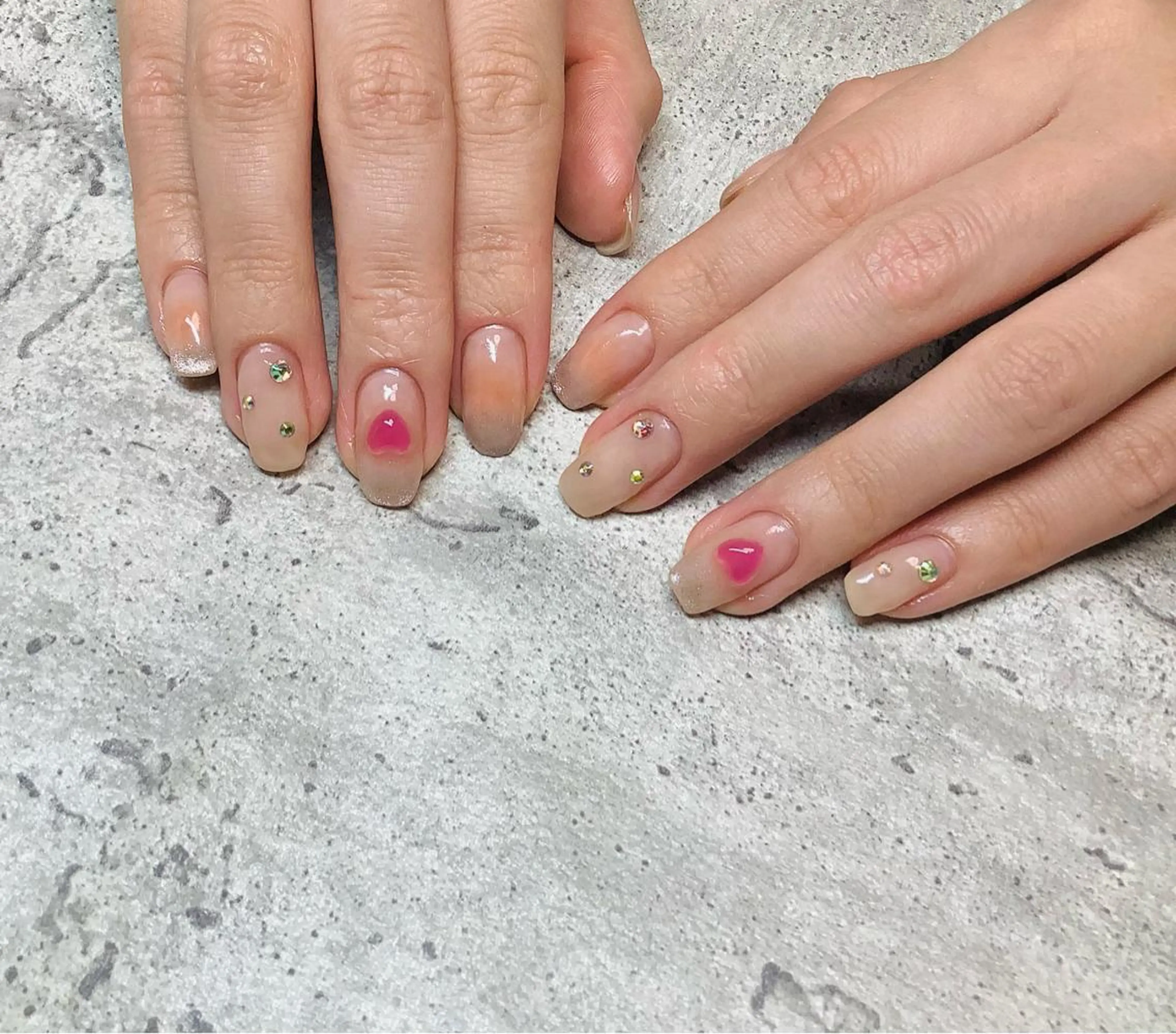 ネイル 横尾 麻里のネイルデザイン