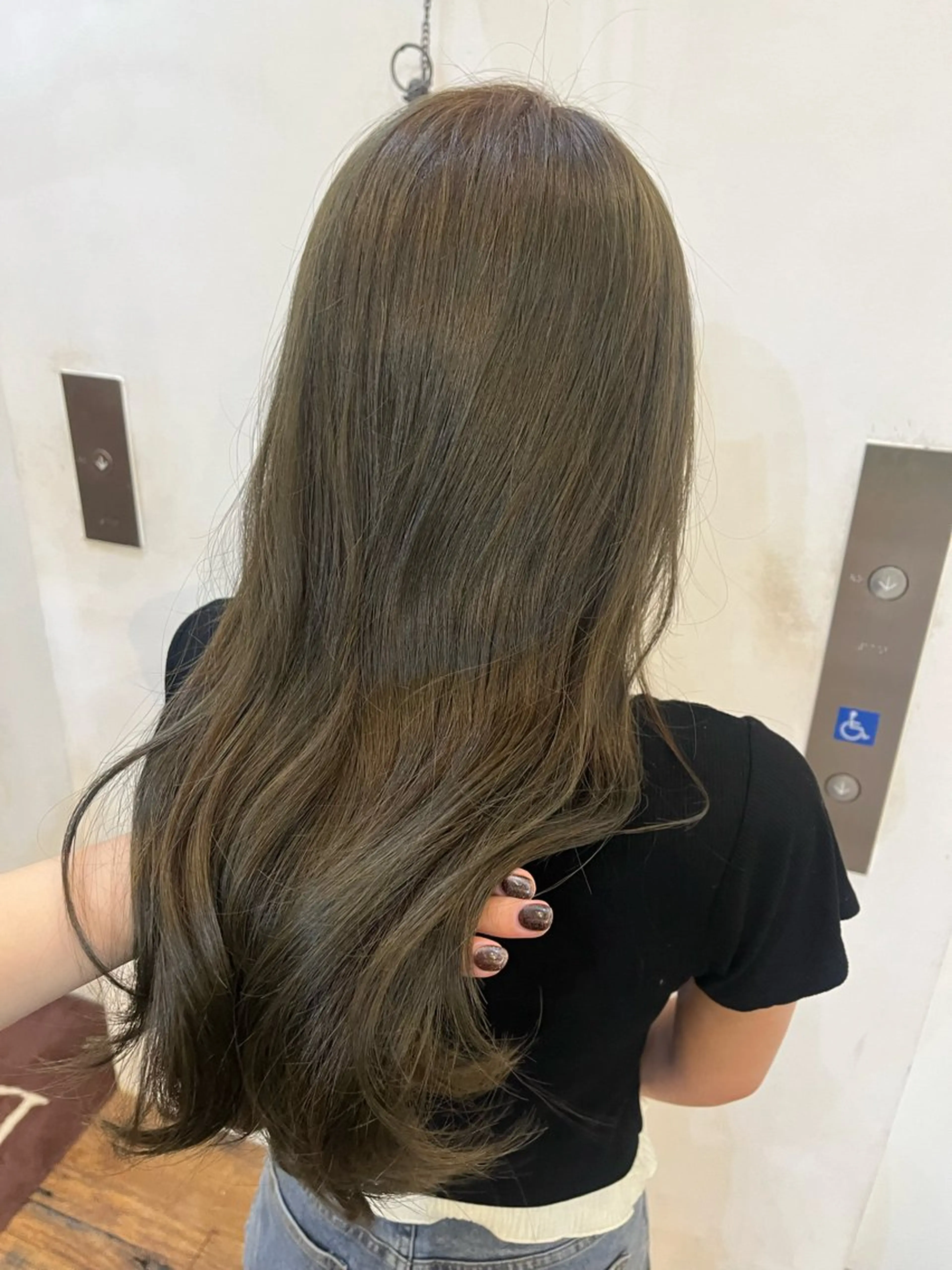 カラー ブリーチ 透明感カラー ダブルカラー ブリーチなしカラー ヘアカラー トリートメント 東茉央/ブリーチ リタッチ🧸銀座のヘアスタイル