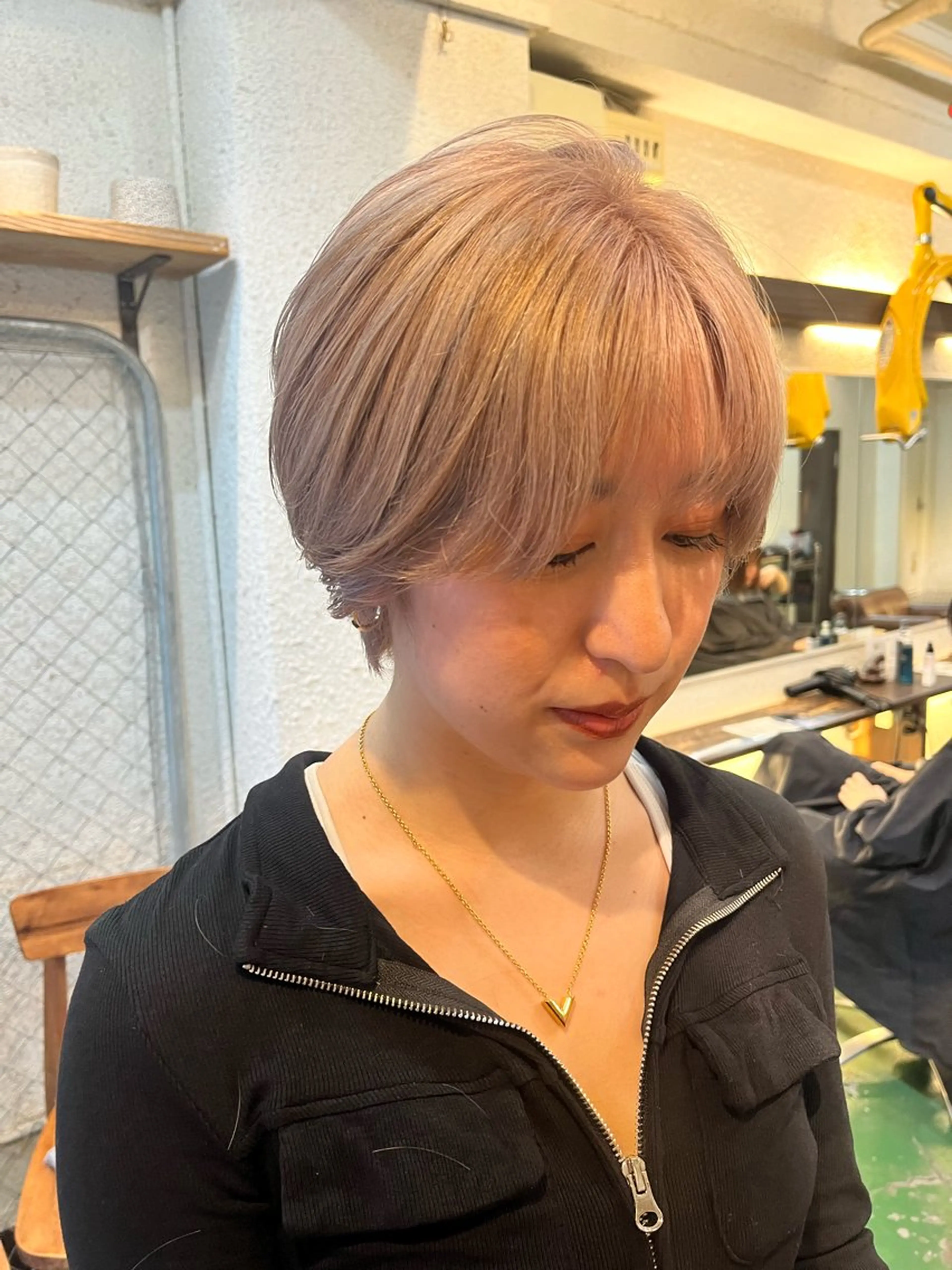 ショート カラー ハイトーンを育てる ブリーチカラー/牧原のヘアスタイル