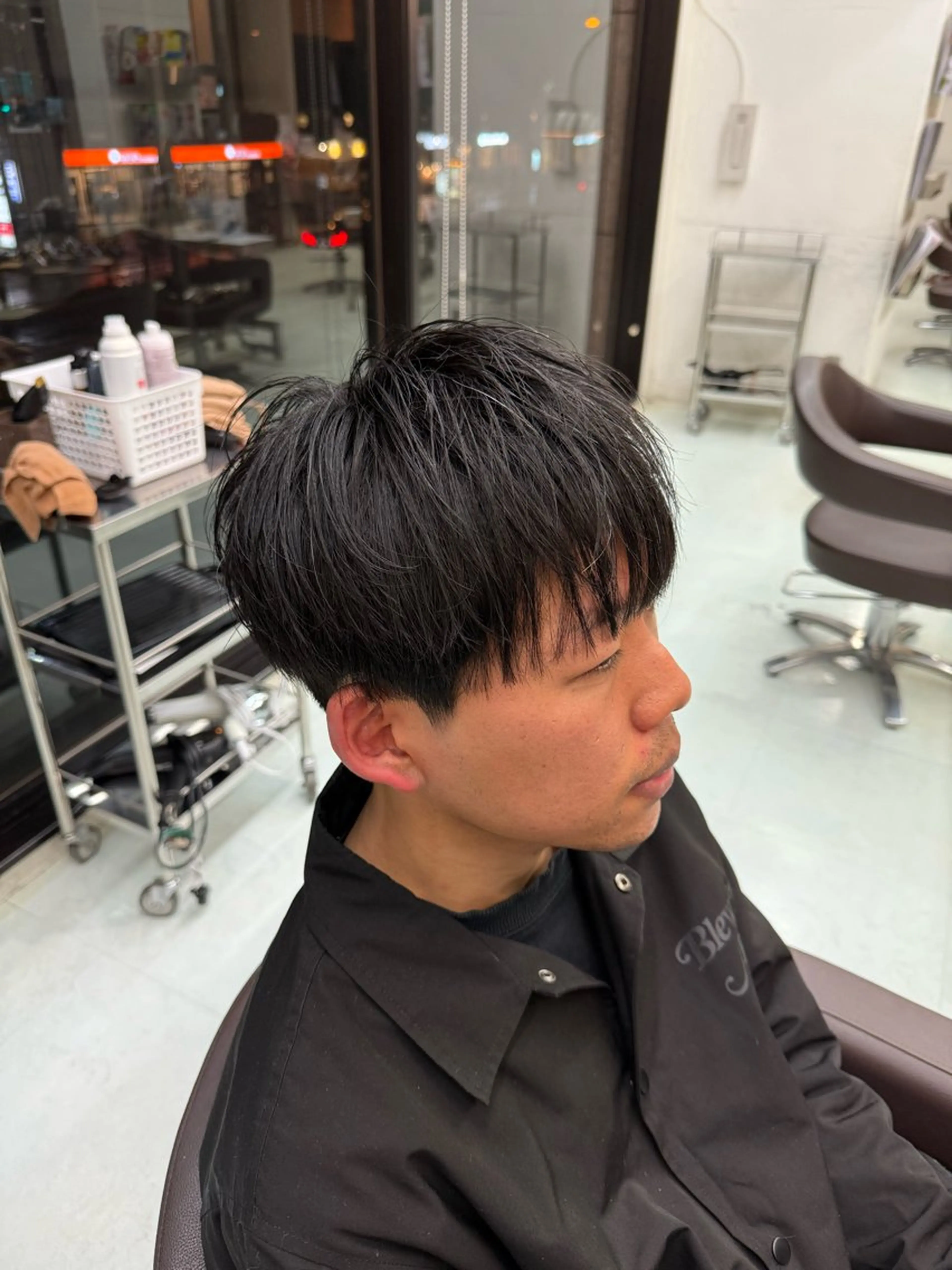 メンズ カット 新井優馬｜縮毛矯正/ 地毛風ストレートのヘアスタイル