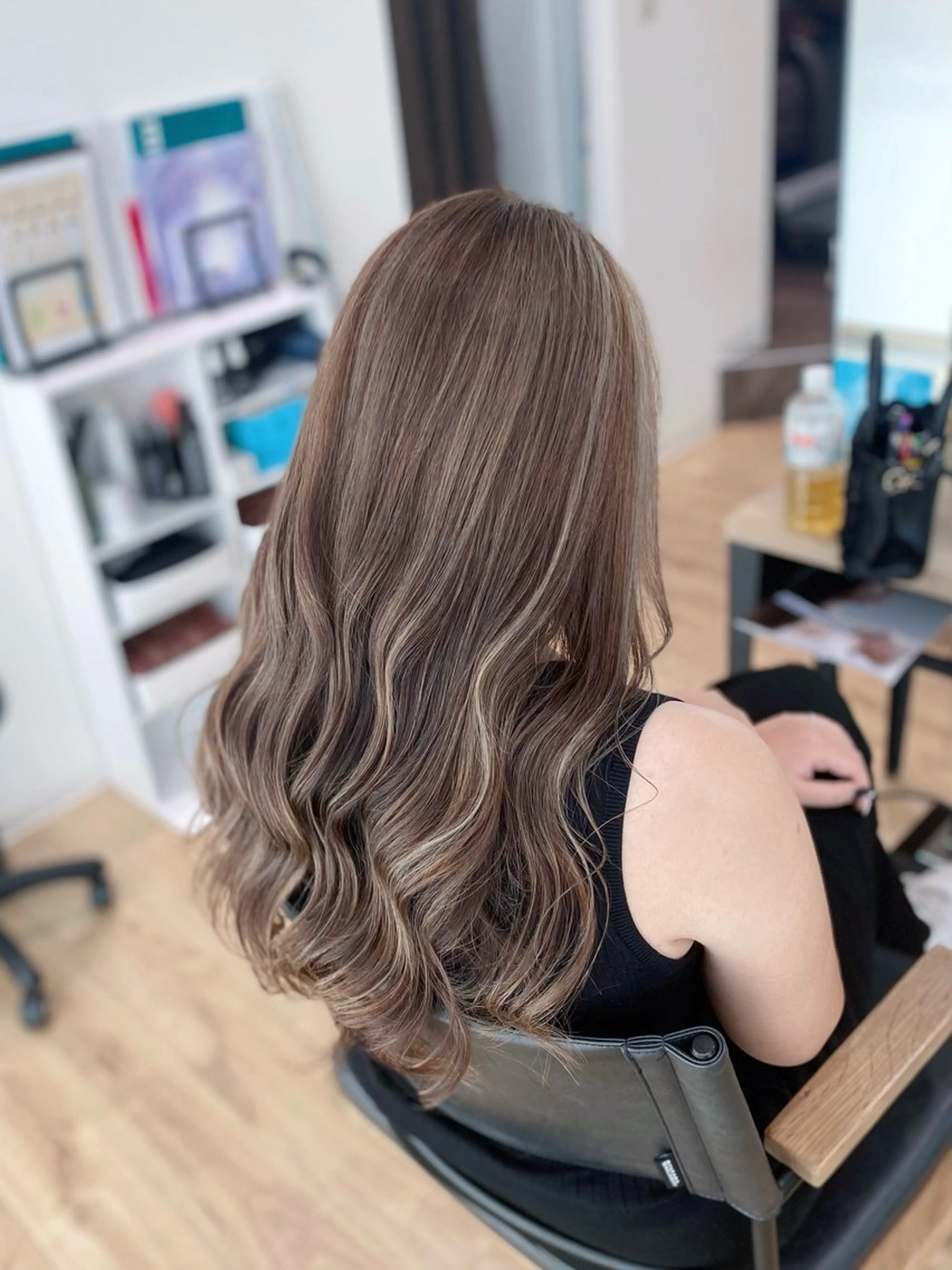 ロング カラー カット ヘアカラー 滝口 瑞季のヘアスタイル