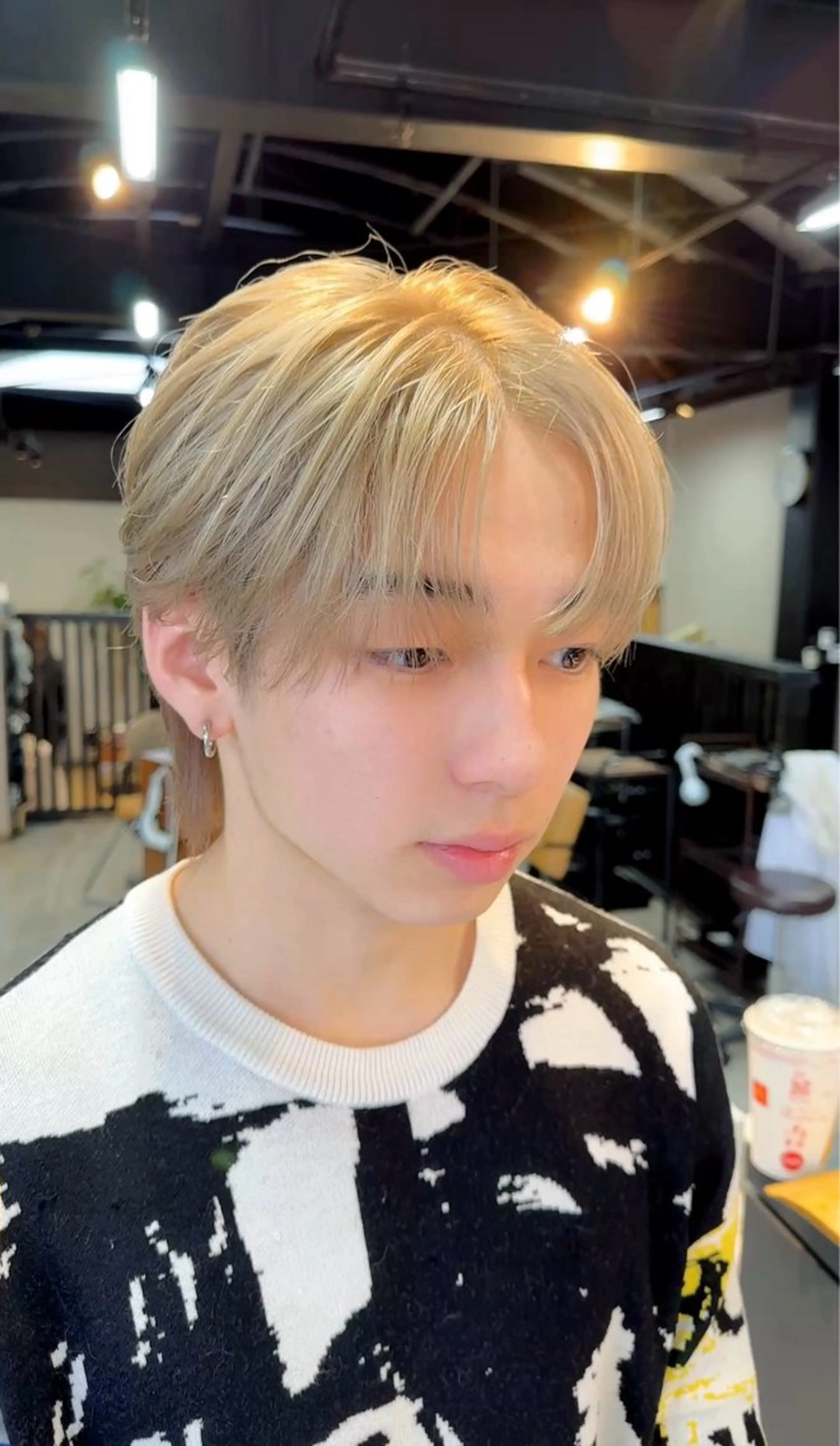 カラー メンズ ベージュカラー arika オケシ　リョウダイのヘアスタイル