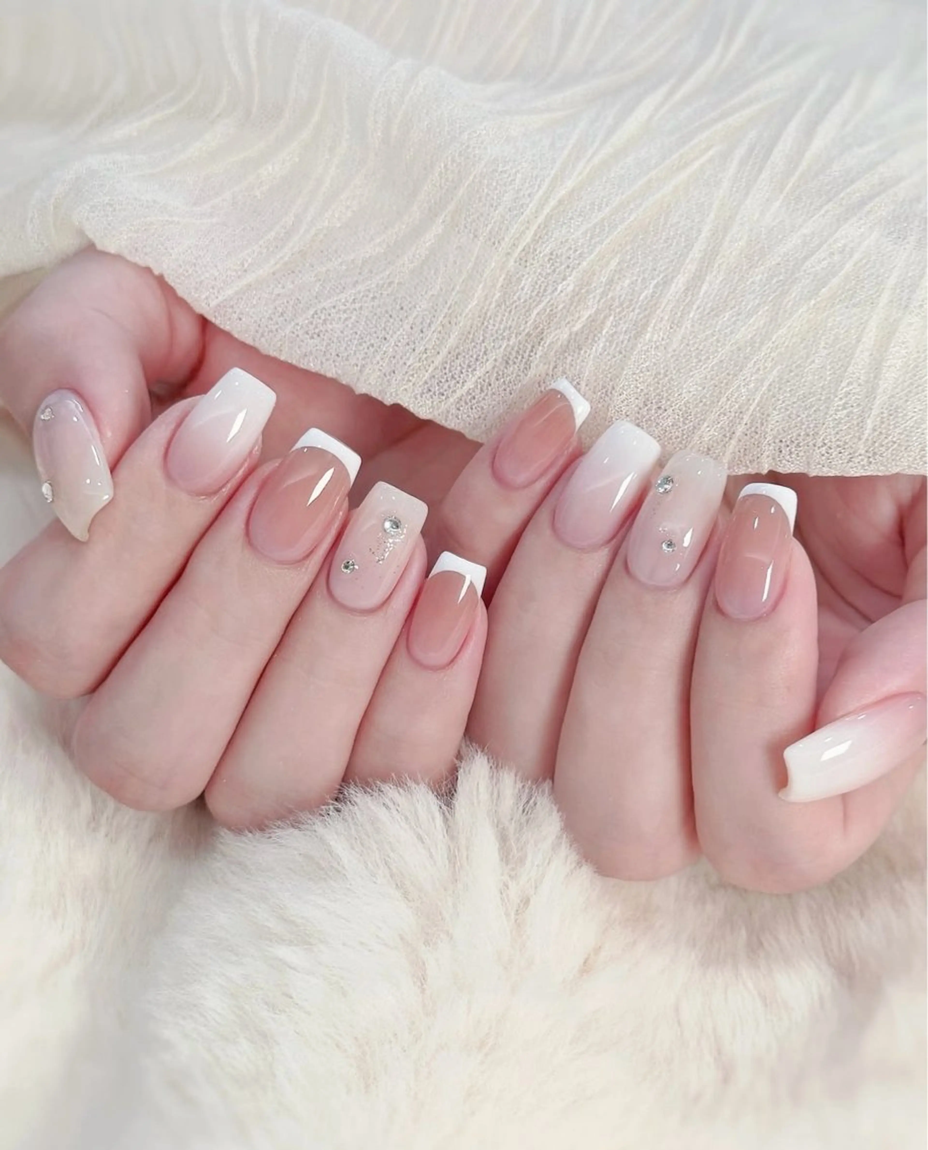 ネイル ハンドネイル チョウ Rachaelのネイルデザイン