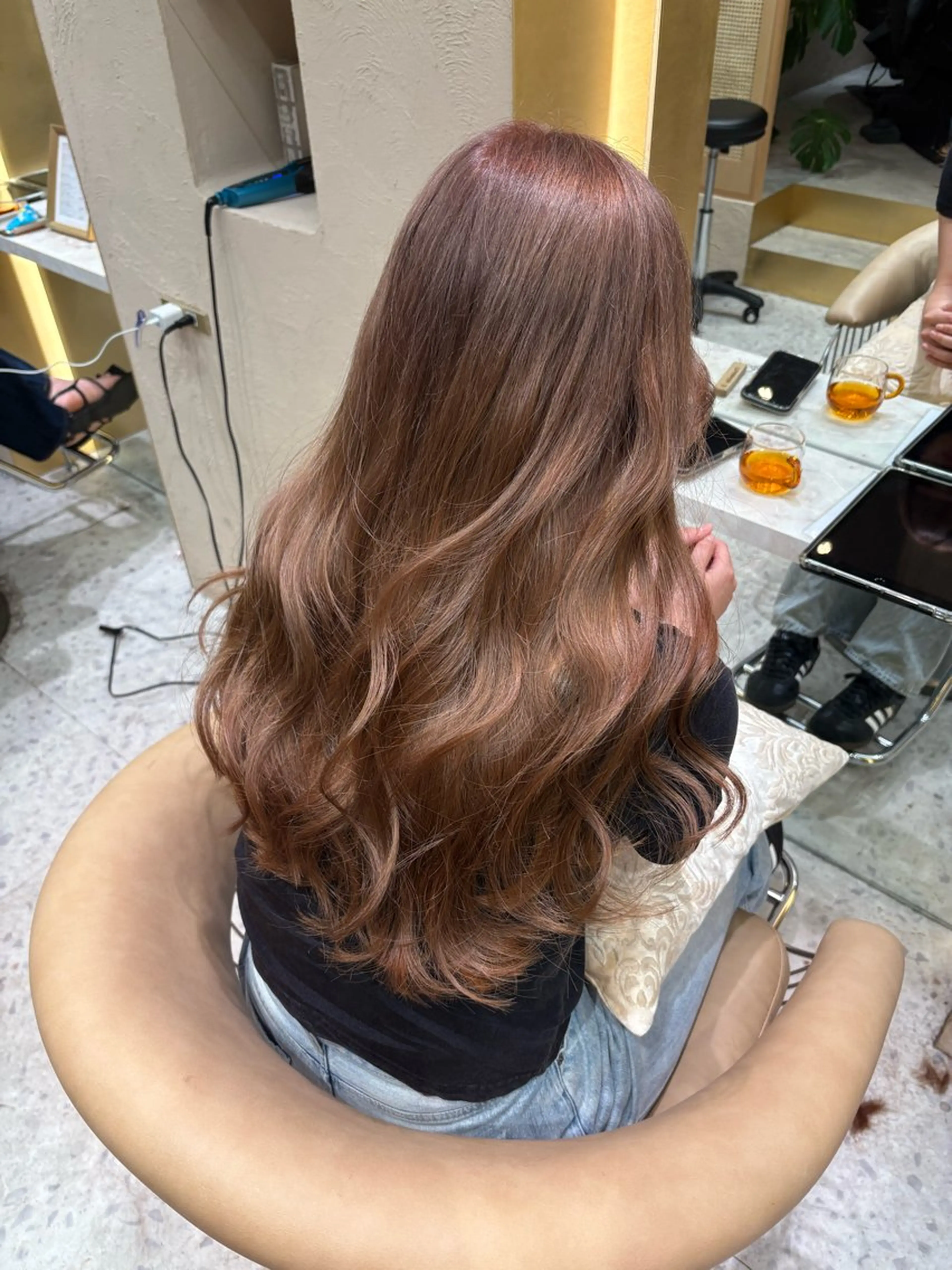 ロング ヘアカラー Kanami/韓国風 /艶カラーのヘアスタイル