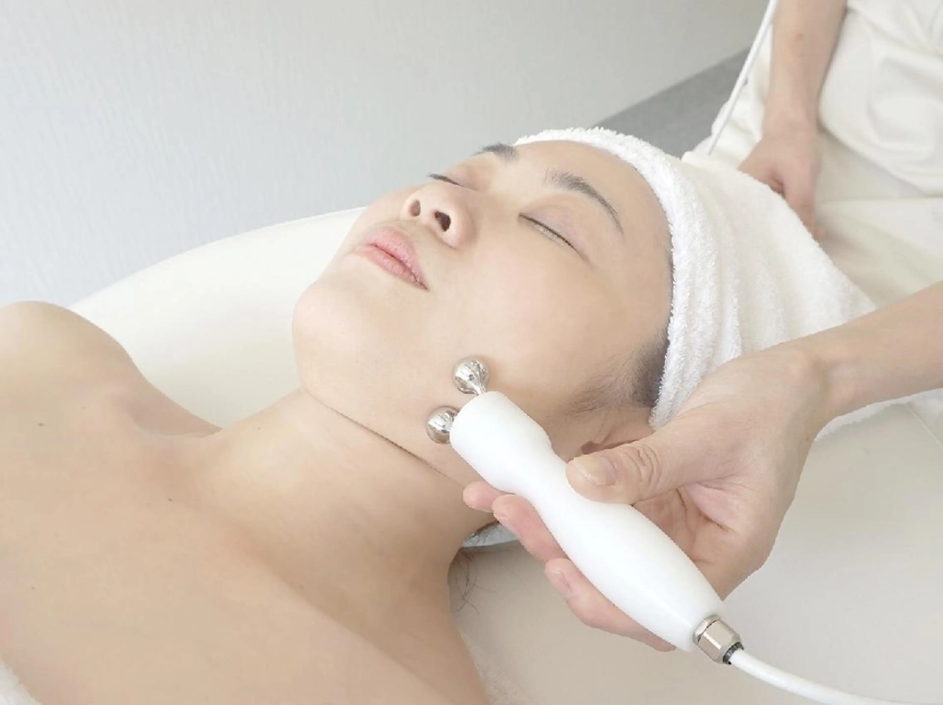 【キャンペーン】大人気🌼目元からパッチリ小顔リフティング70分コース￥5500→￥3800の写真