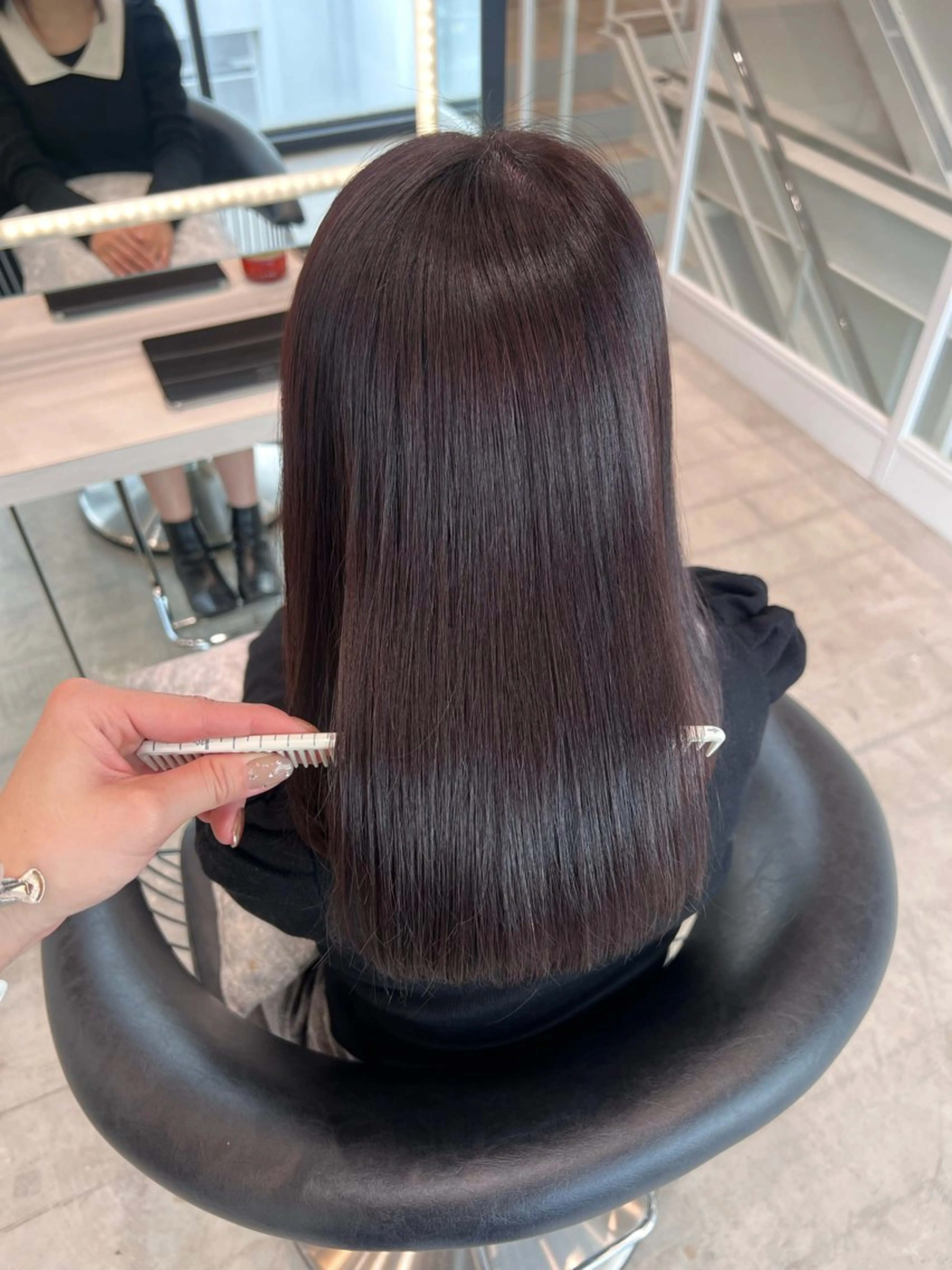 セミロング 🌷透明感カラー🌷 内田零菜のヘアスタイル