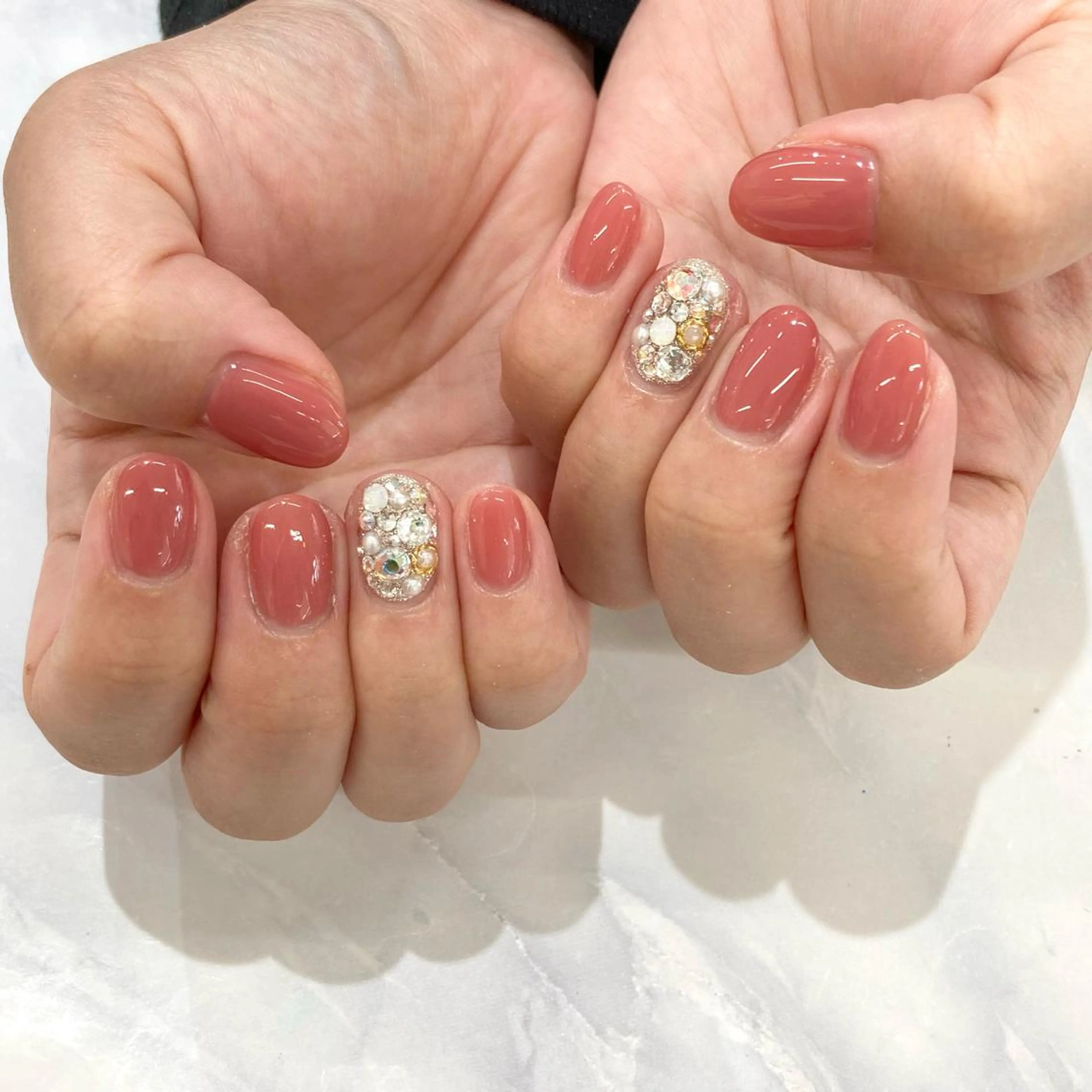 ネイル ストーンネイル KODA308 Saoriのネイルデザイン