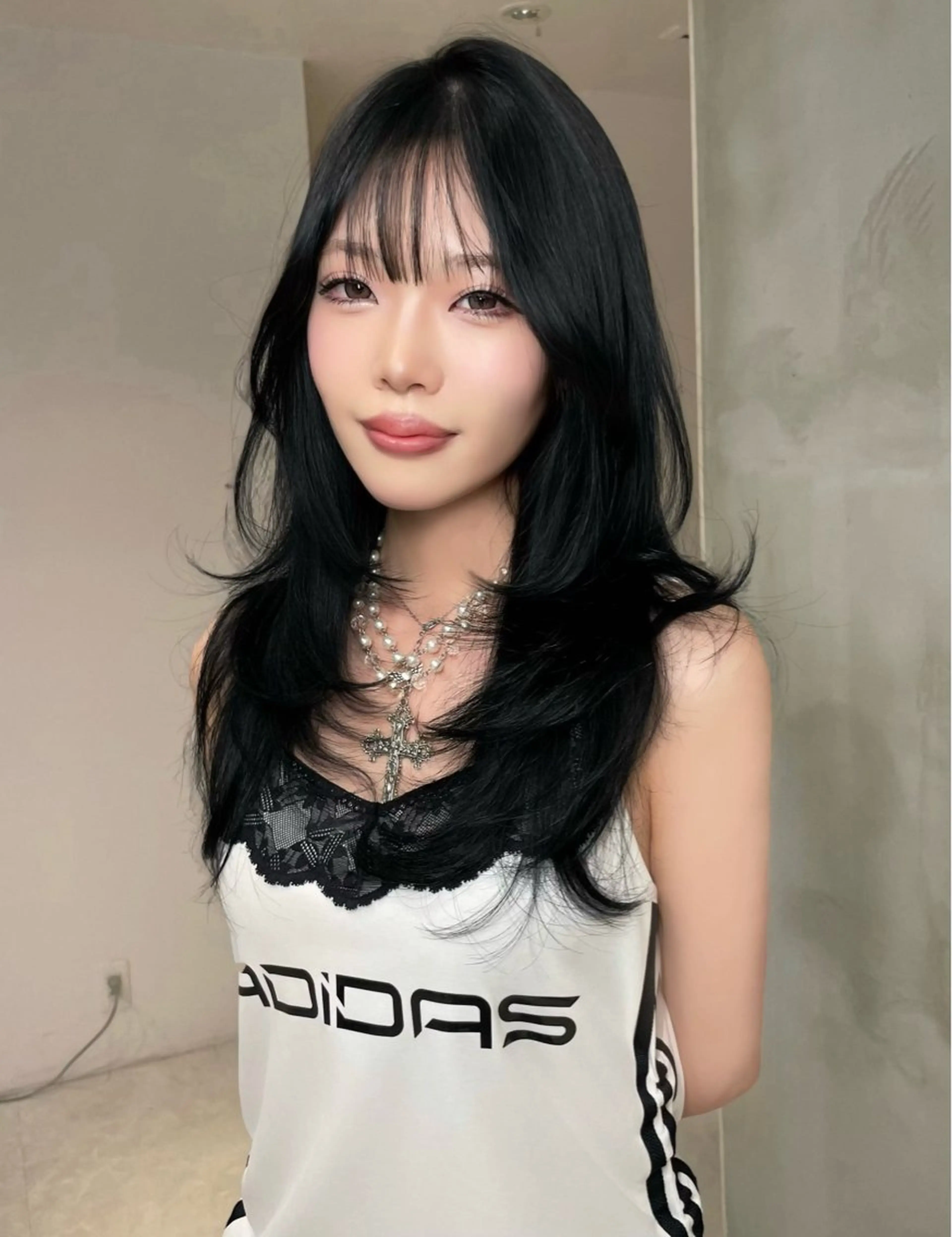 セミロング カラー 艶カラー♡クール トレンドヘア♡アユミのヘアスタイル