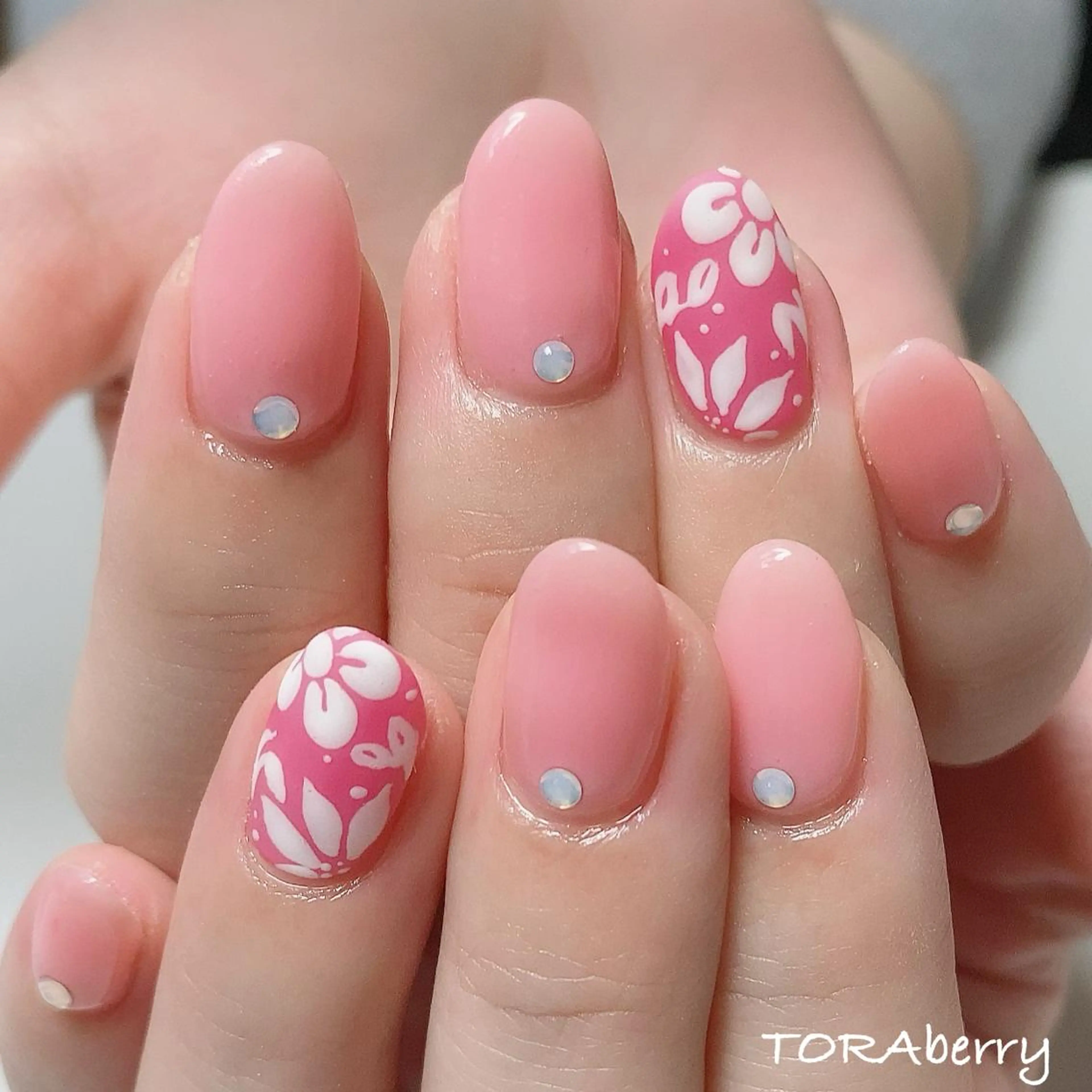 ネイル ハンドネイル ネイリスト なつみのネイルデザイン