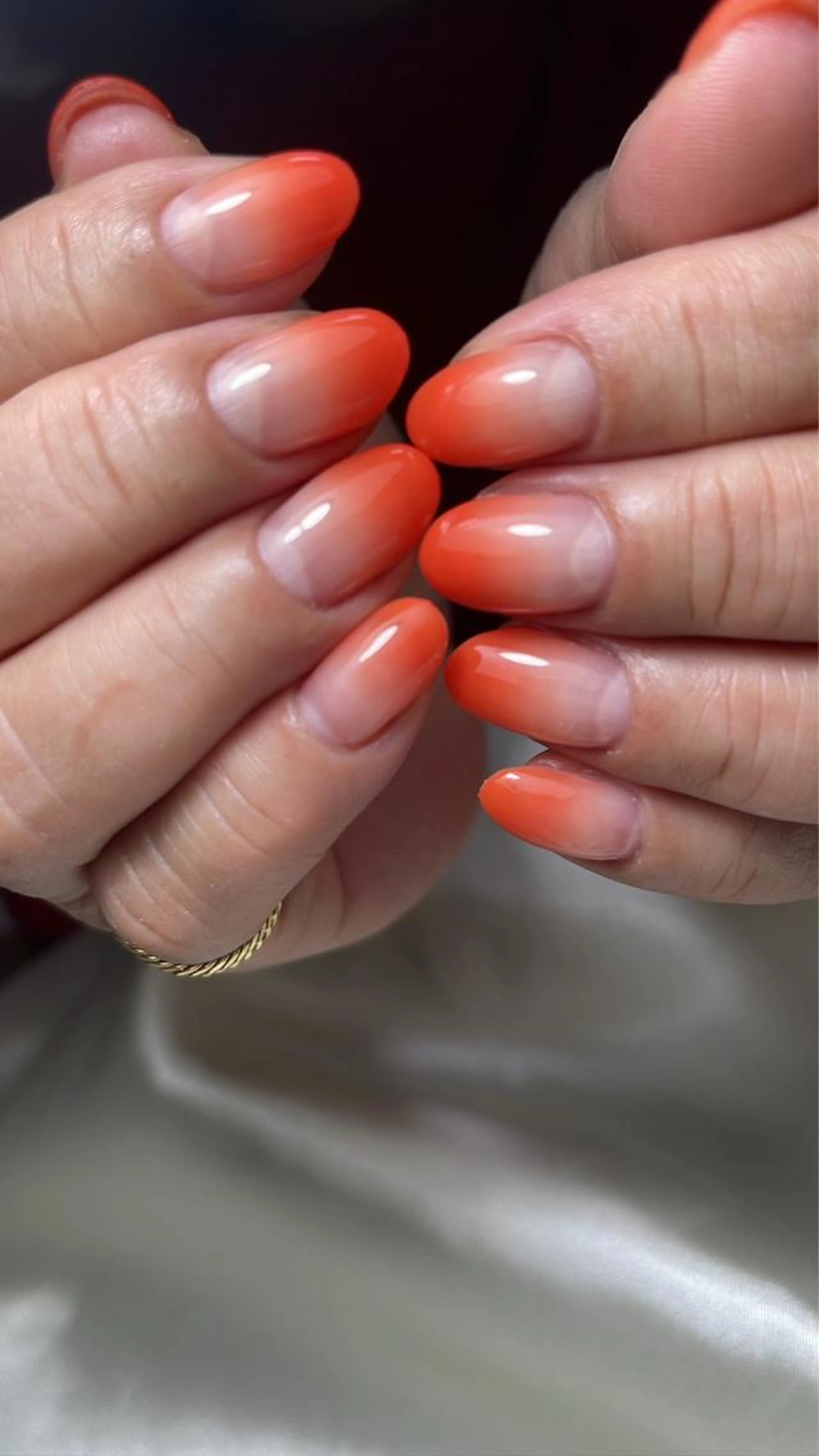 《ﾌﾚﾝﾁ/ｸﾞﾗﾃﾞｰｼｮﾝﾈｲﾙ》¥7000の写真