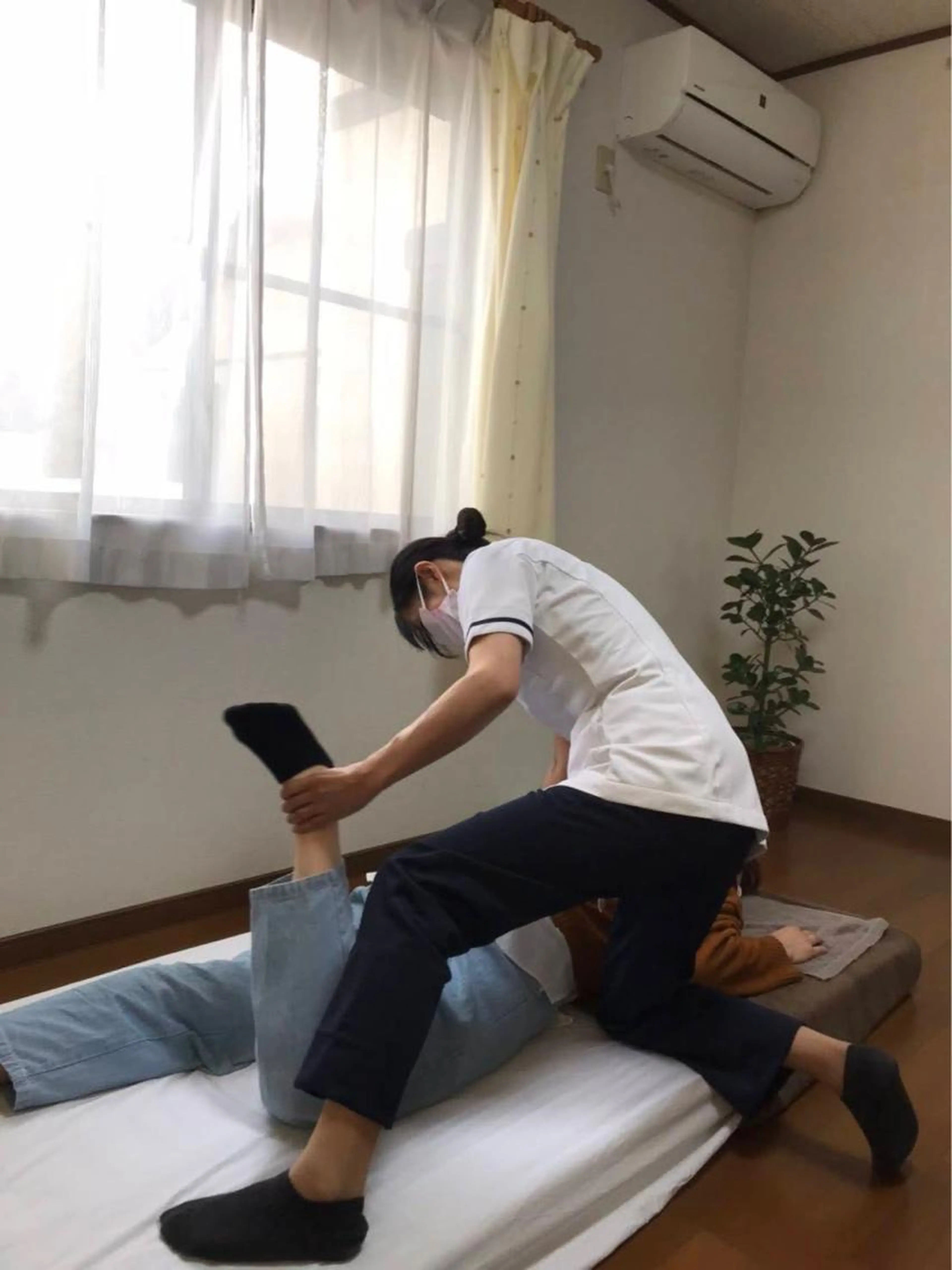 美姿勢になる骨盤矯正の写真