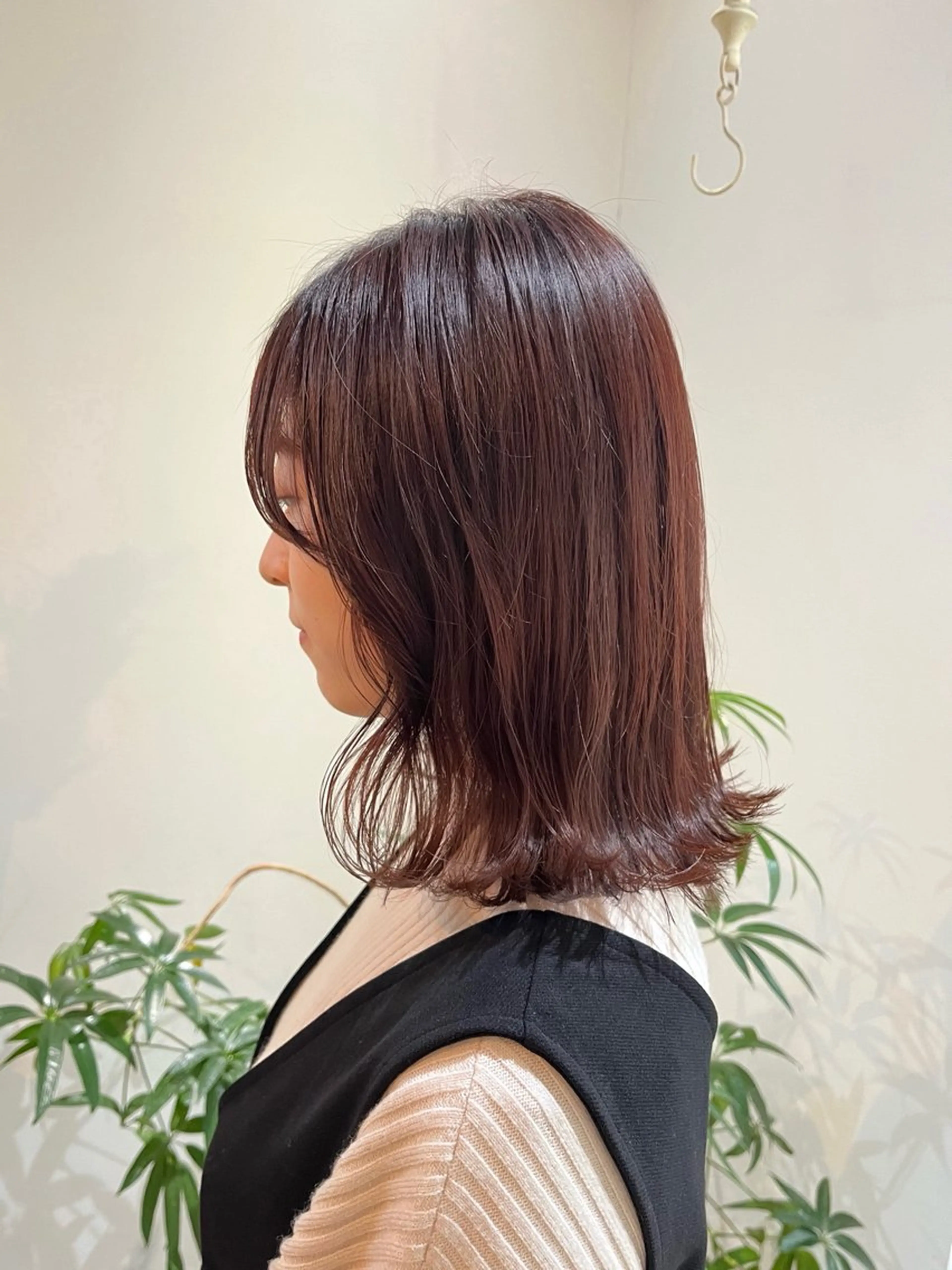 セミロング カラー ブリーチ ブラウンカラー ブリーチなしカラー レッドカラー レッドブラウン カット ヘアカラー KANO🌷 艶カラーのヘアスタイル