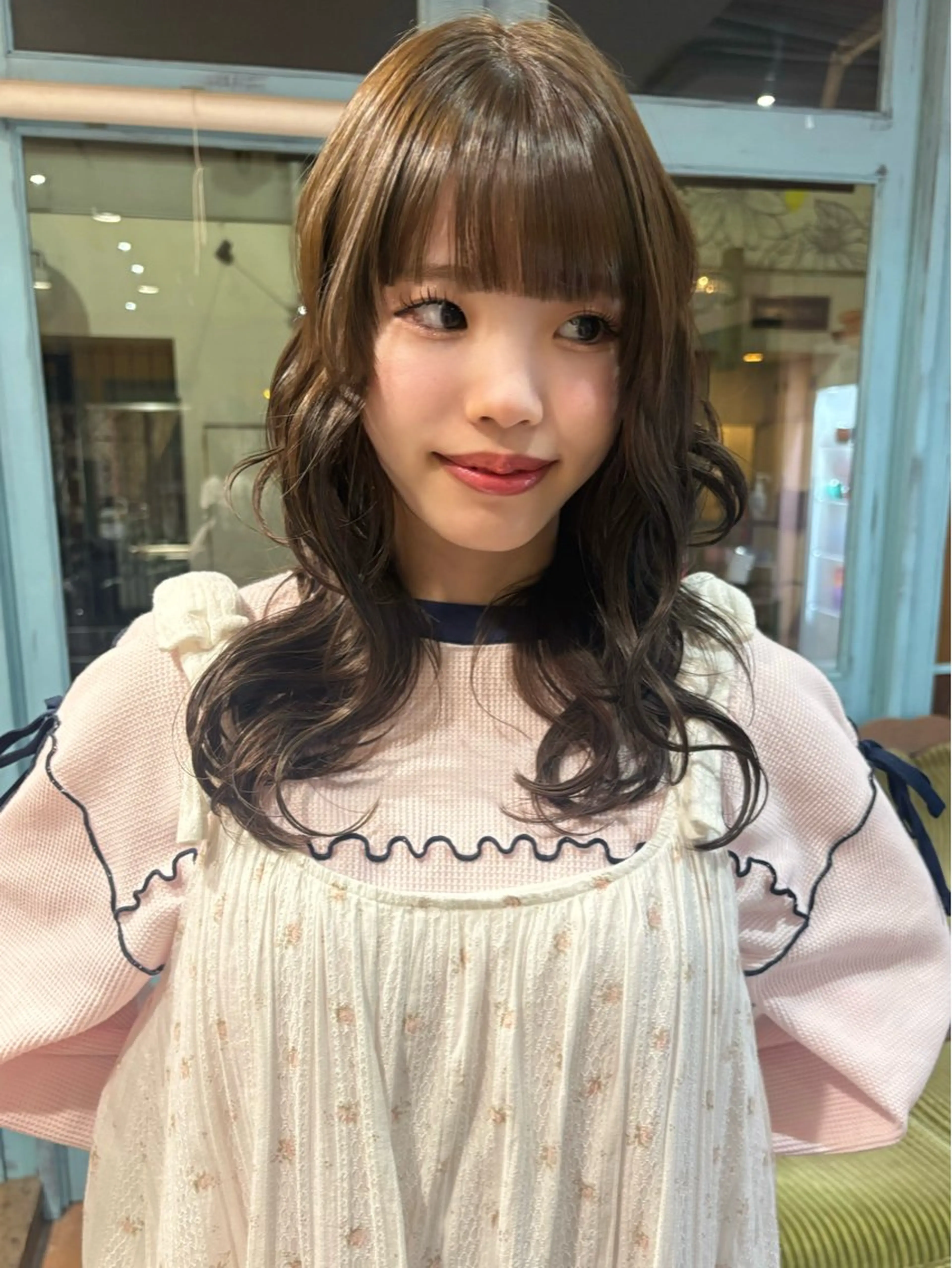 ミディアム カラー ブラウンカラー オリーブブラウン カット ヘアカラー トリートメント なぎさ 🎀  / 透明感カラー/心斎橋のヘアスタイル