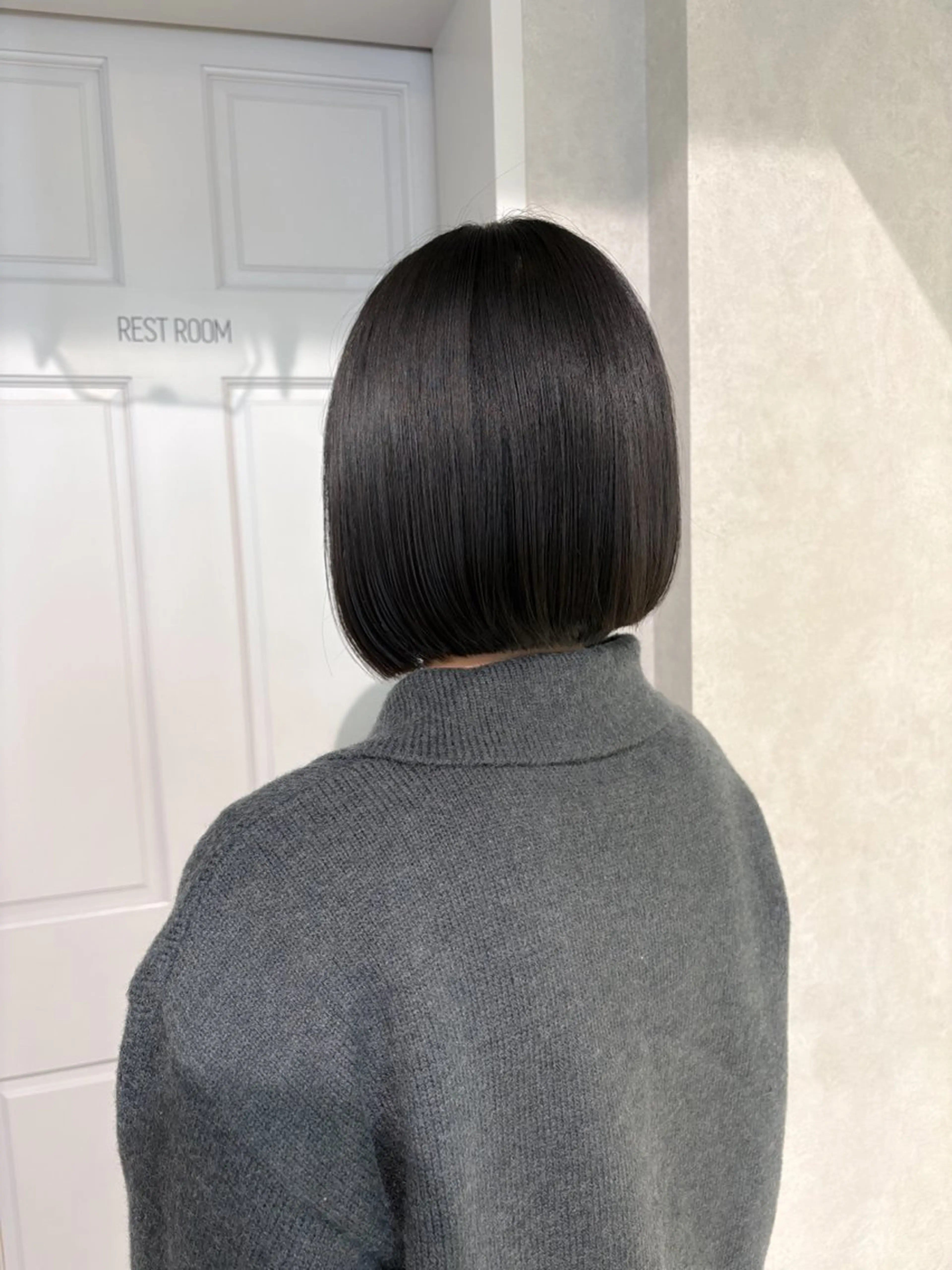 ショート ボブ カット 透明感モテスタイル 💞SHIORI💞のヘアスタイル