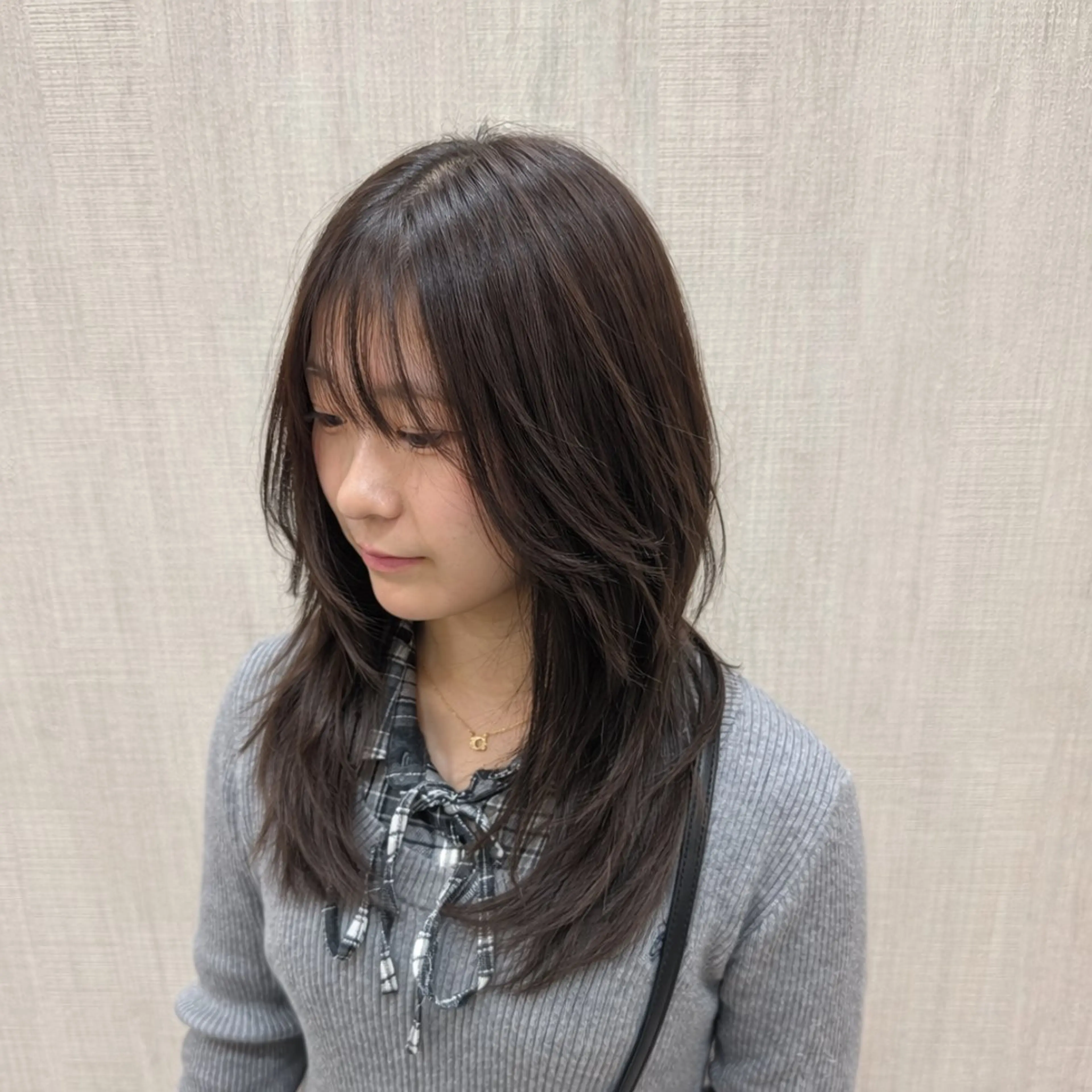 セミロング くびれヘア レイヤーカット カット ヘアカラー トリートメント 店長✨レイヤー✖️ 髪質改善✖️韓国ヘアのヘアスタイル