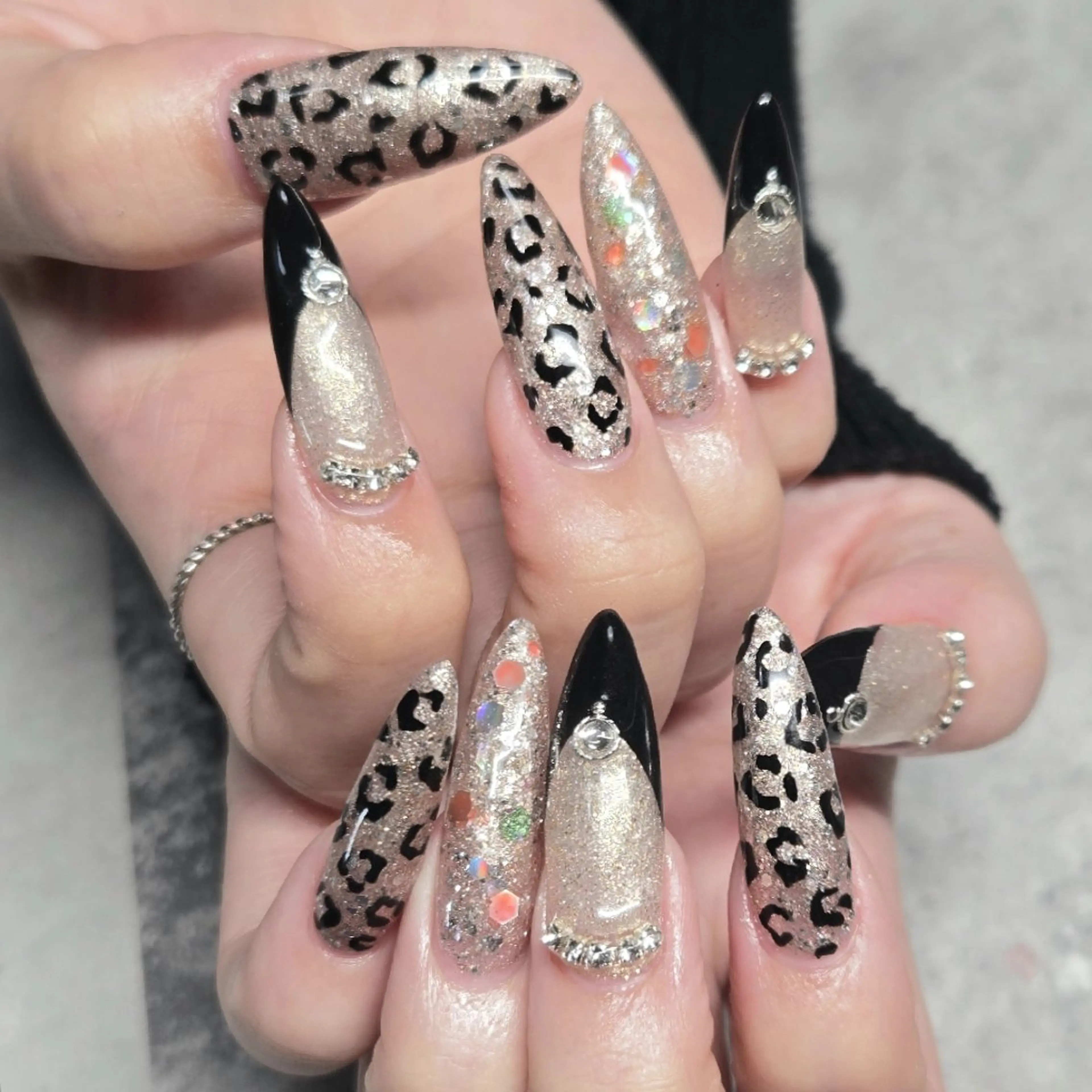ネイル ジェルネイル スカルプネイル ハンドネイル Nail Daisyのネイルデザイン
