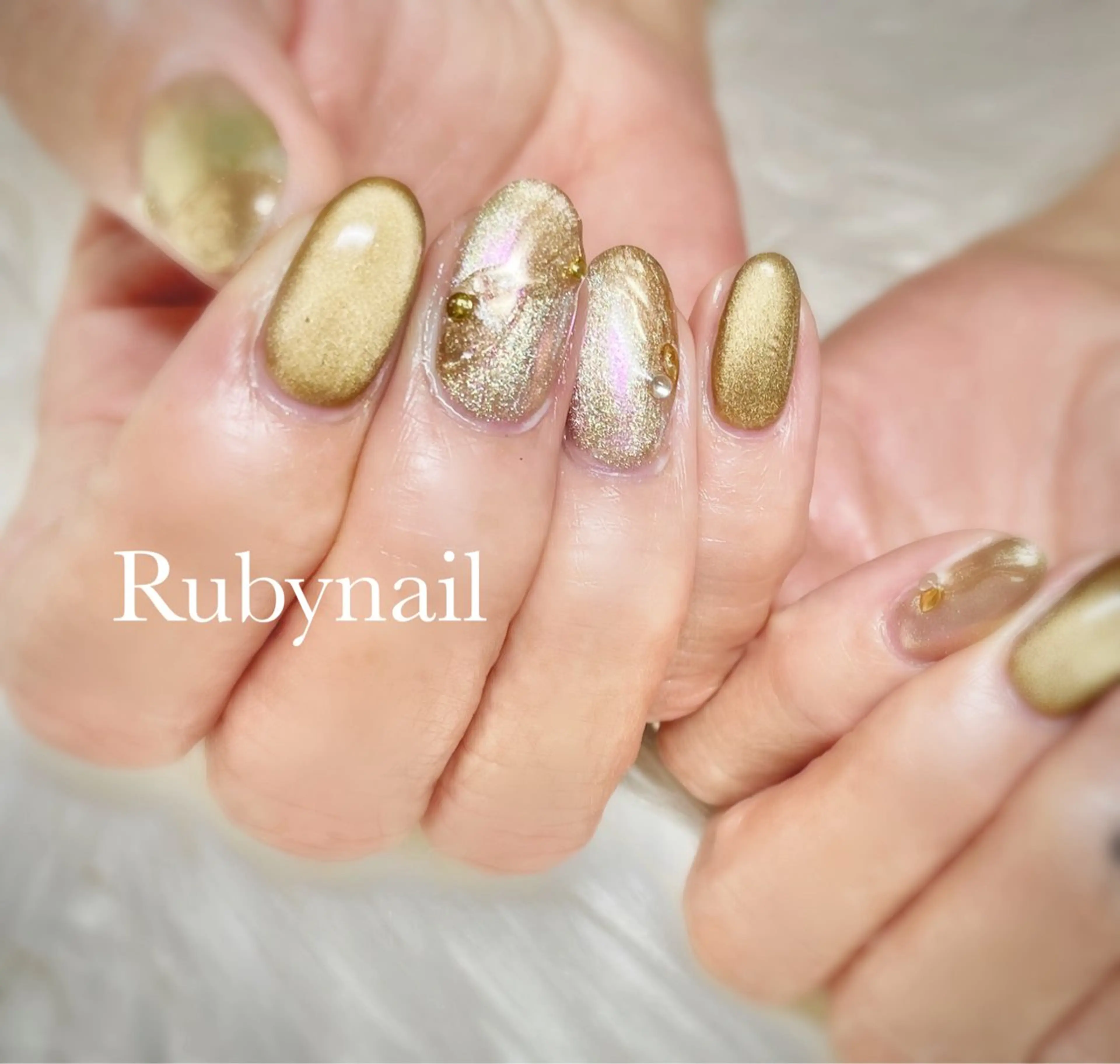 ネイル ゴールド プライベートサロン Rubynailのネイルデザイン