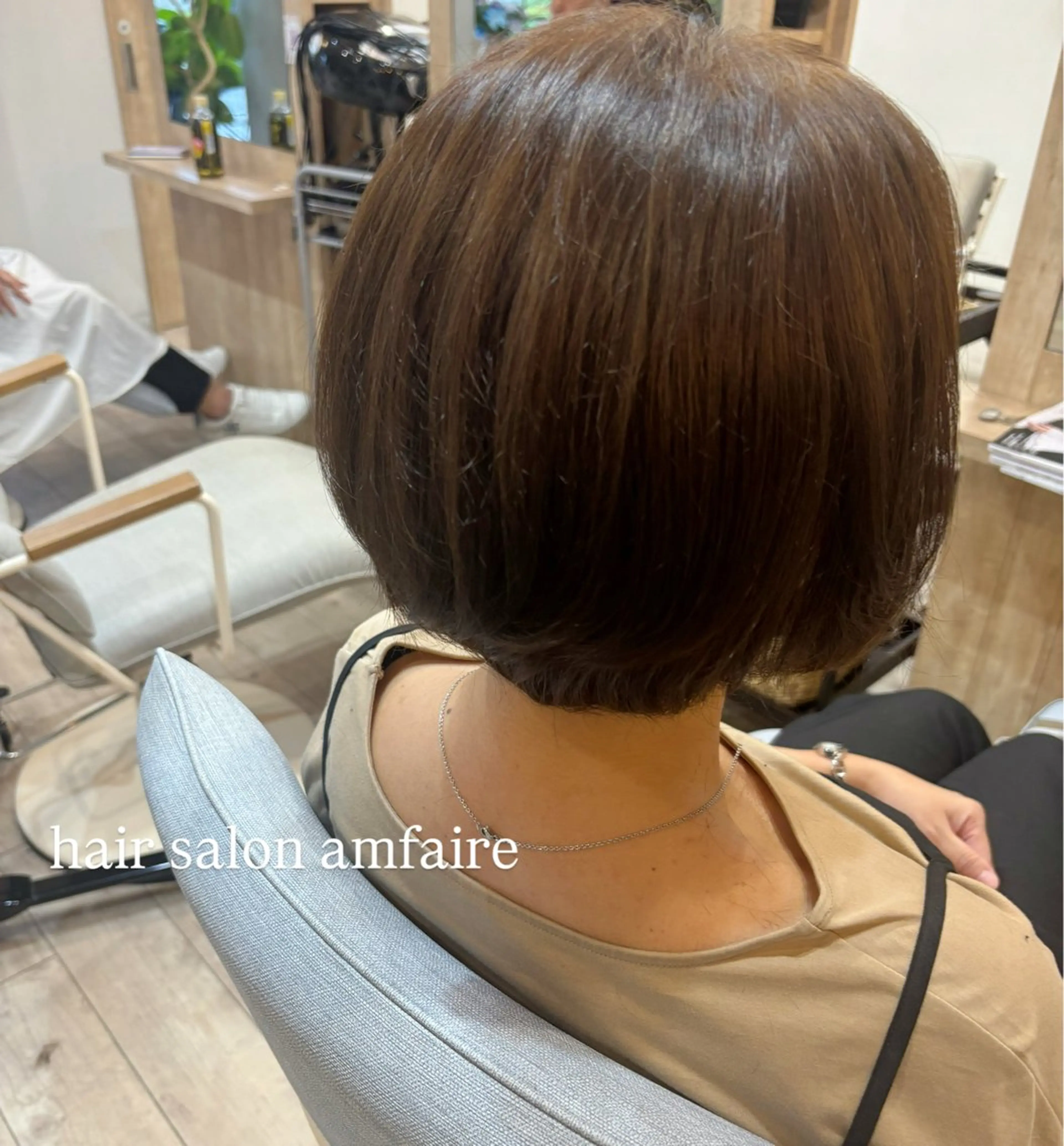 ショート ヘアカラー shimizu .のヘアスタイル