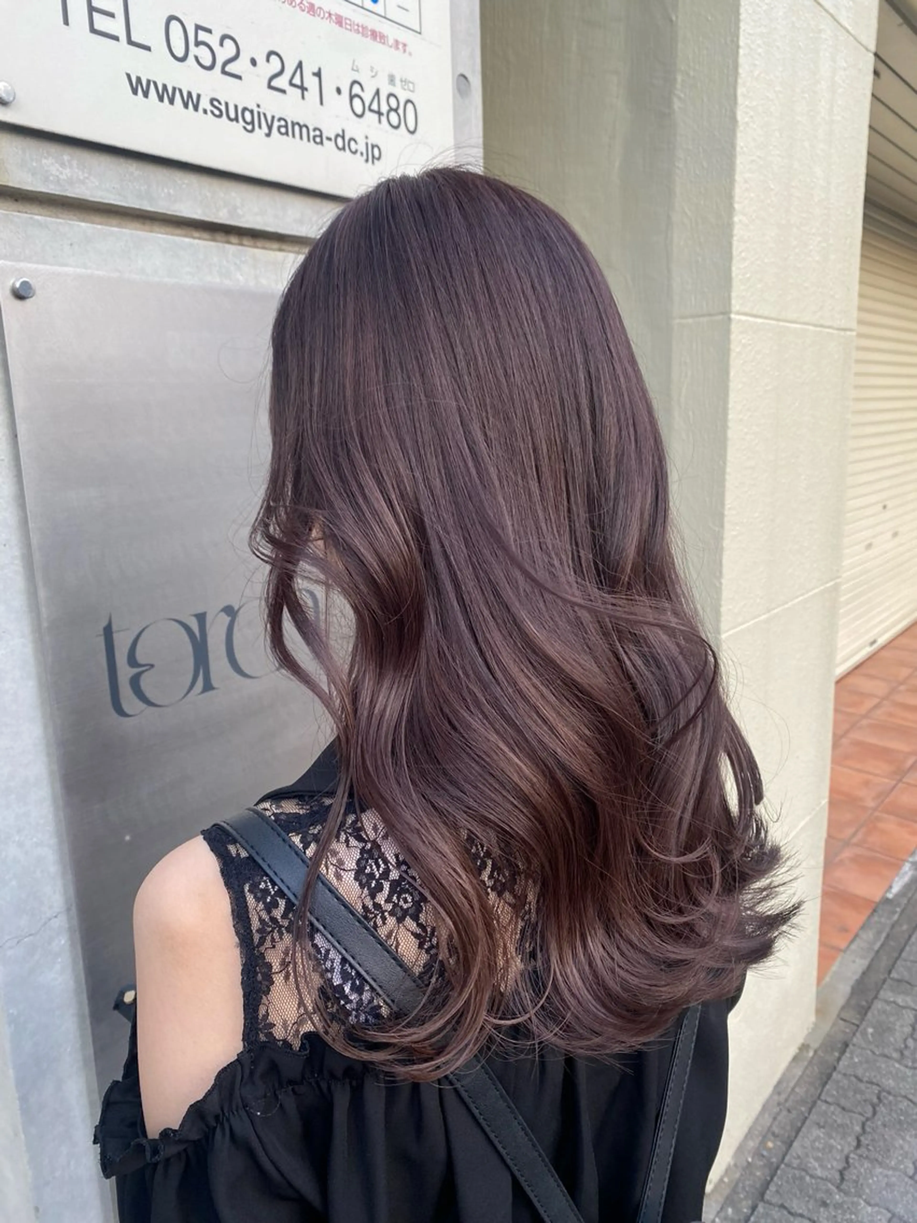 ロング カラー 透明感カラー ラベンダーカラー 透明感カラー人気 ナンバーワンMIYUのヘアスタイル