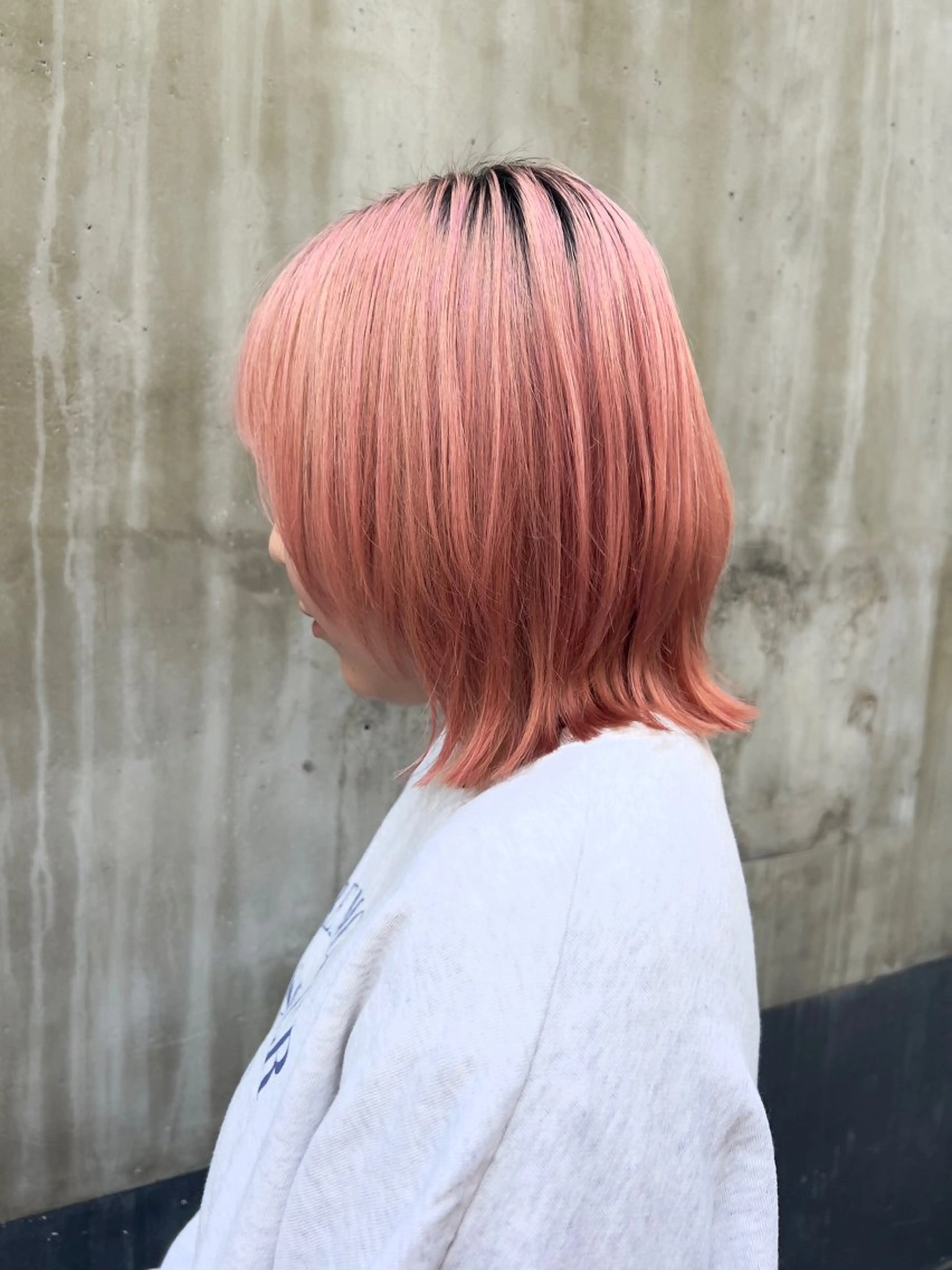 ミディアム カラー ボブレイヤー ピンクカラー ボブ レイヤーカット 🍇おぐら めぐみ🍇のヘアスタイル