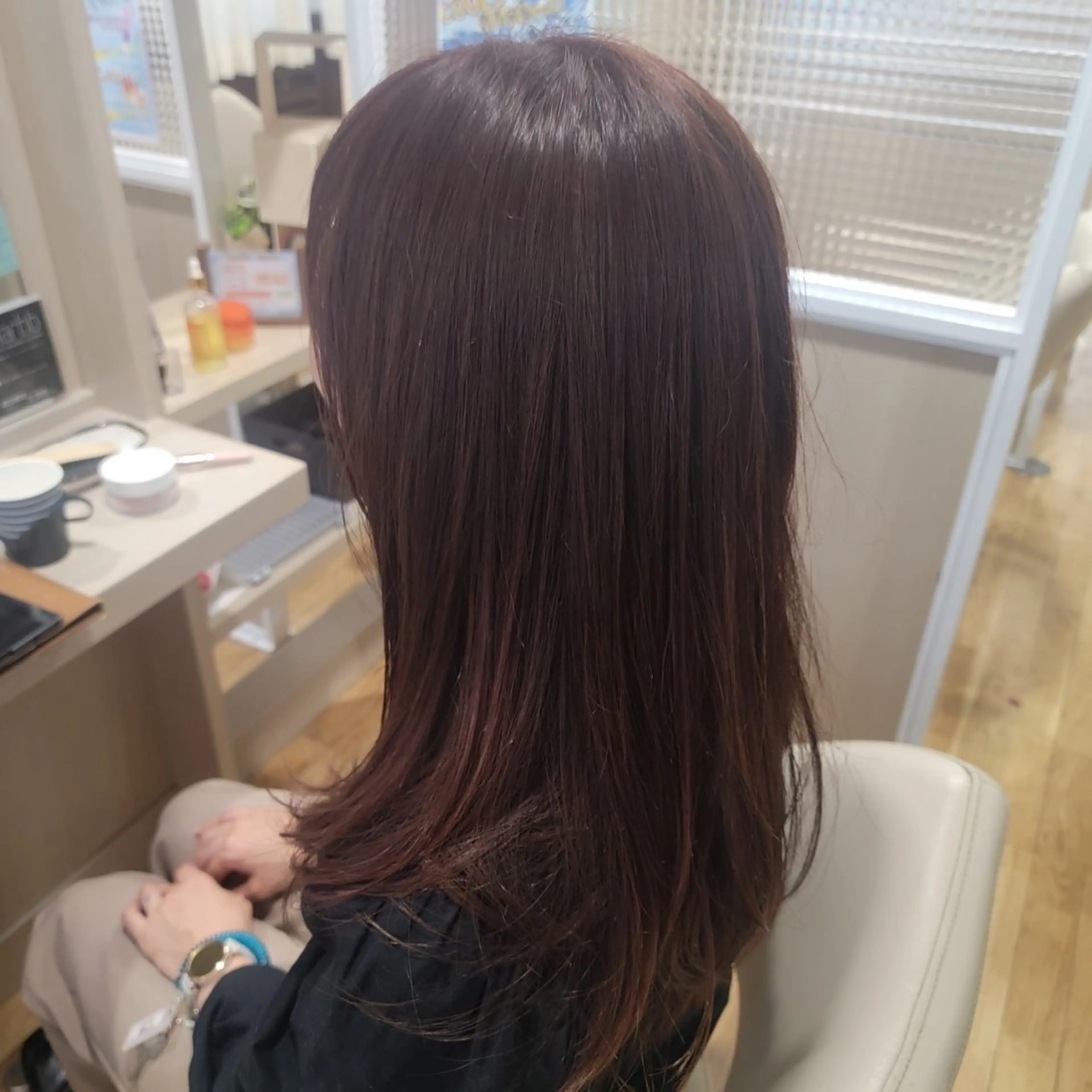 ロング カラー 鈴木 結のヘアスタイル
